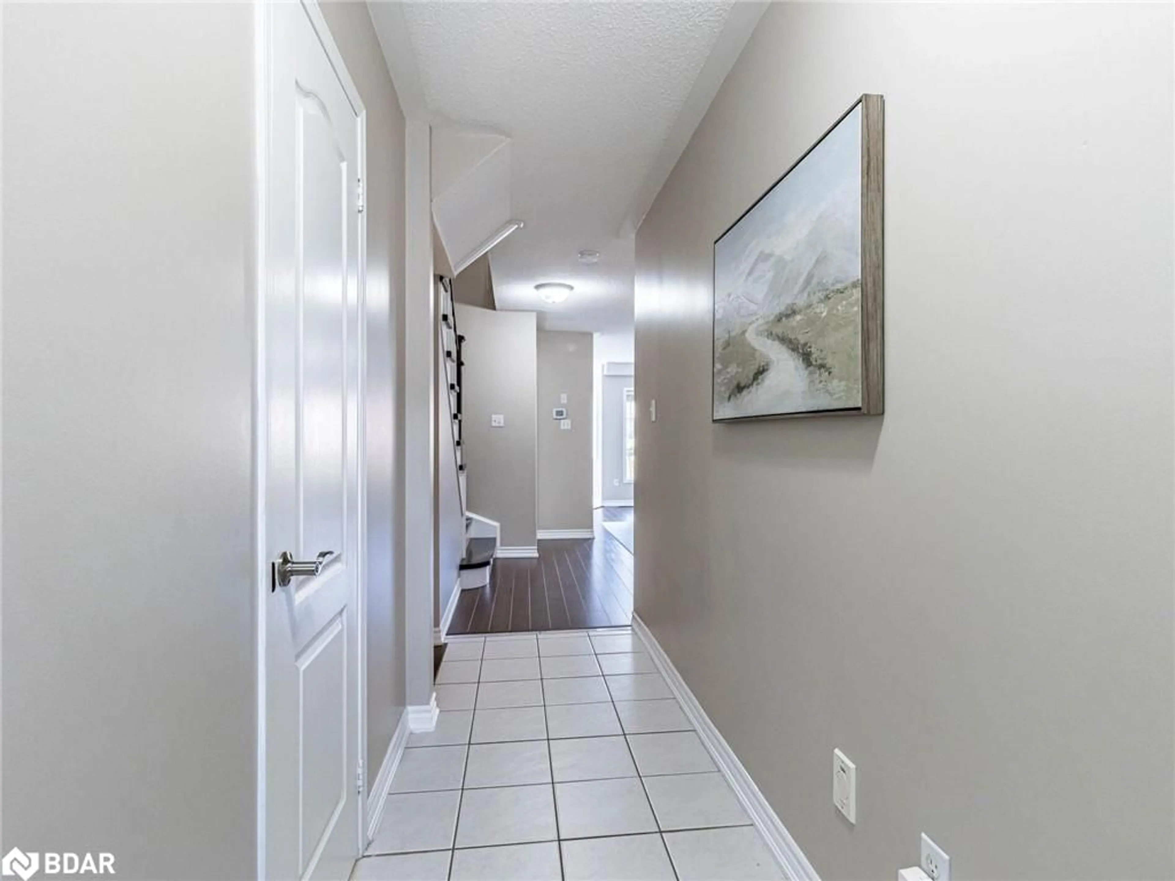 Indoor entryway, not visible floor for 571 Rossellini Dr, Mississauga Ontario L5W 1M5