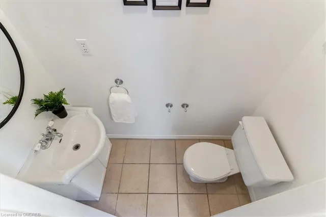Additional property image - 2076 Churchill Ave