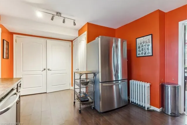 Additional property image - 2076 Churchill Ave