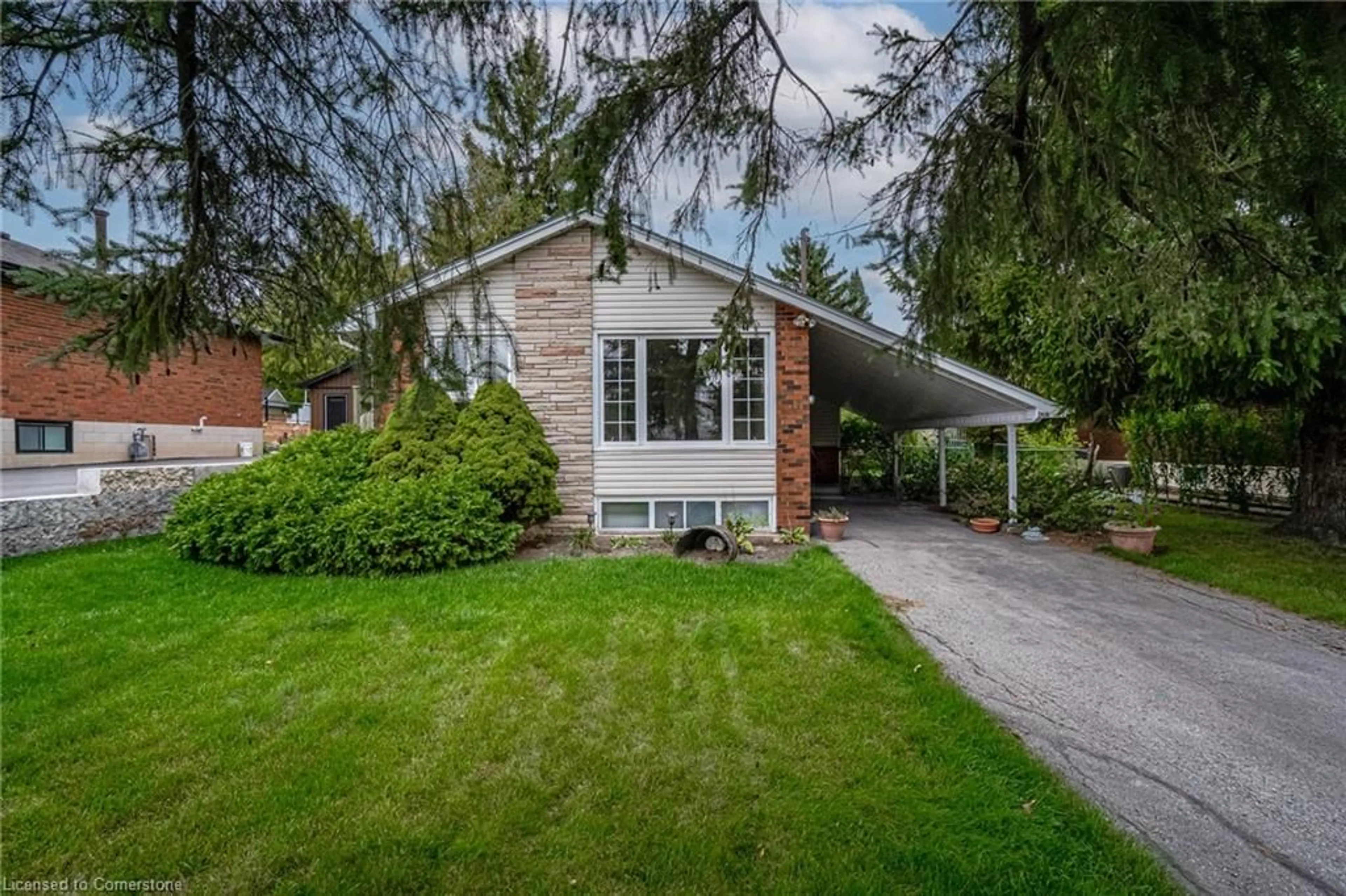 Frontside or backside of a home, cottage for 268 Orkney St, Caledonia Ontario N3W 1A9