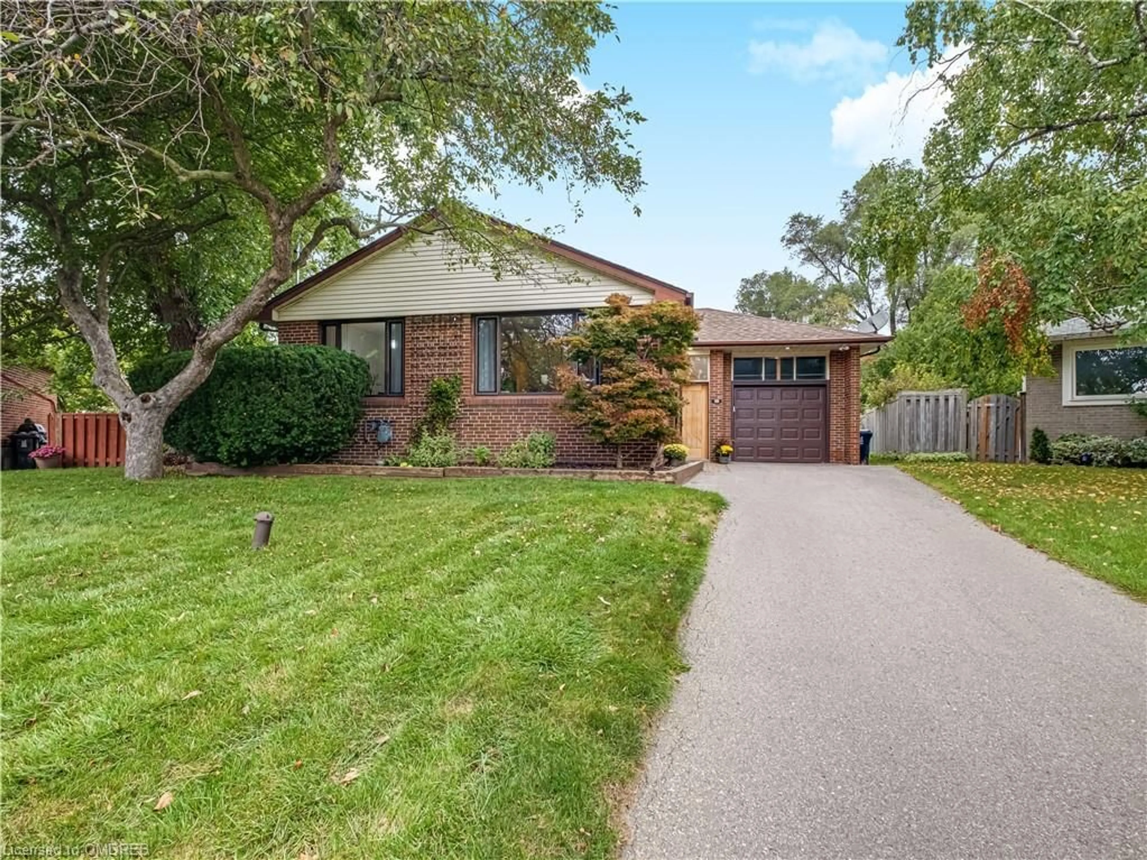 Frontside or backside of a home, cottage for 40 Dukinfield Cres, Toronto Ontario M3A 2S1