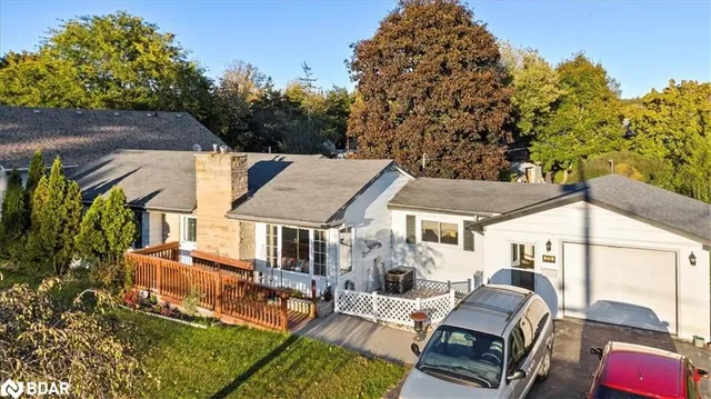 278 Riverside Pky, Frankford 2
