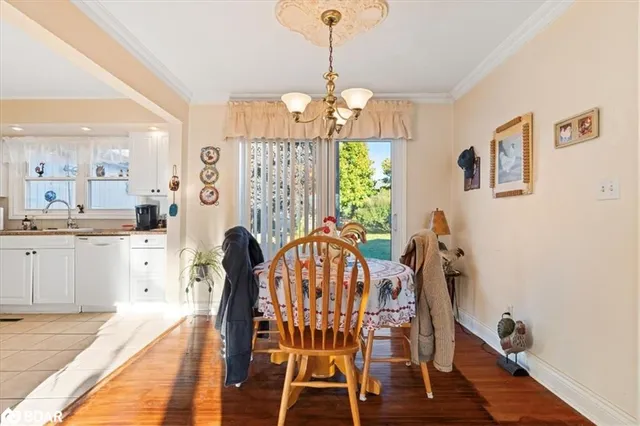 278 Riverside Pky, Frankford 3
