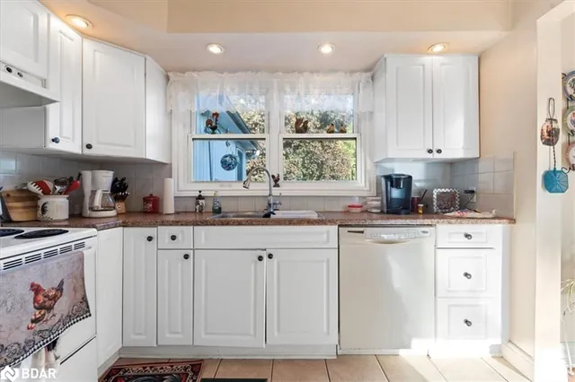 278 Riverside Pky, Frankford 5