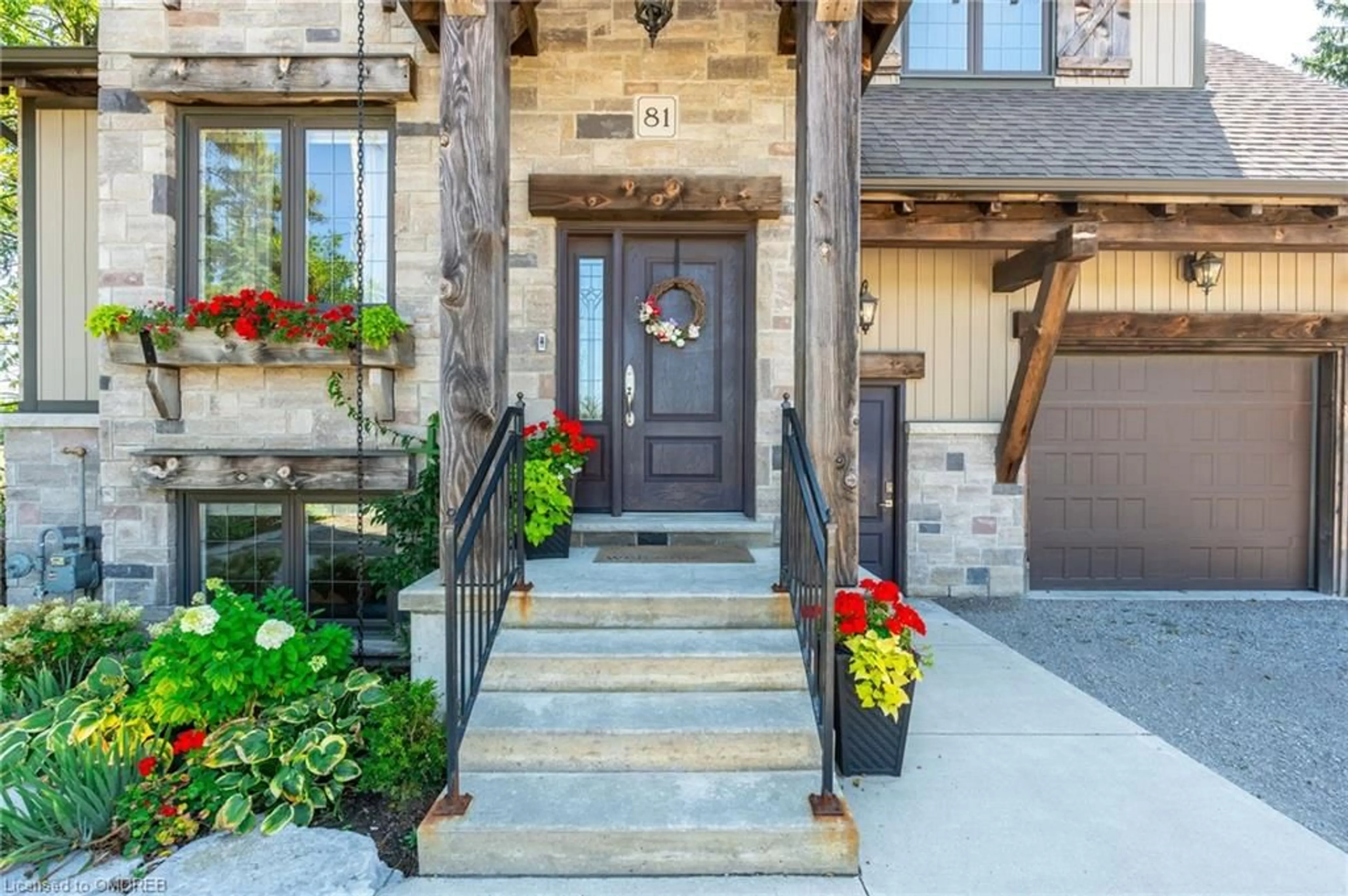 Indoor entryway, wood floors for 81 Glancaster Rd, Ancaster Ontario L9G 3K9