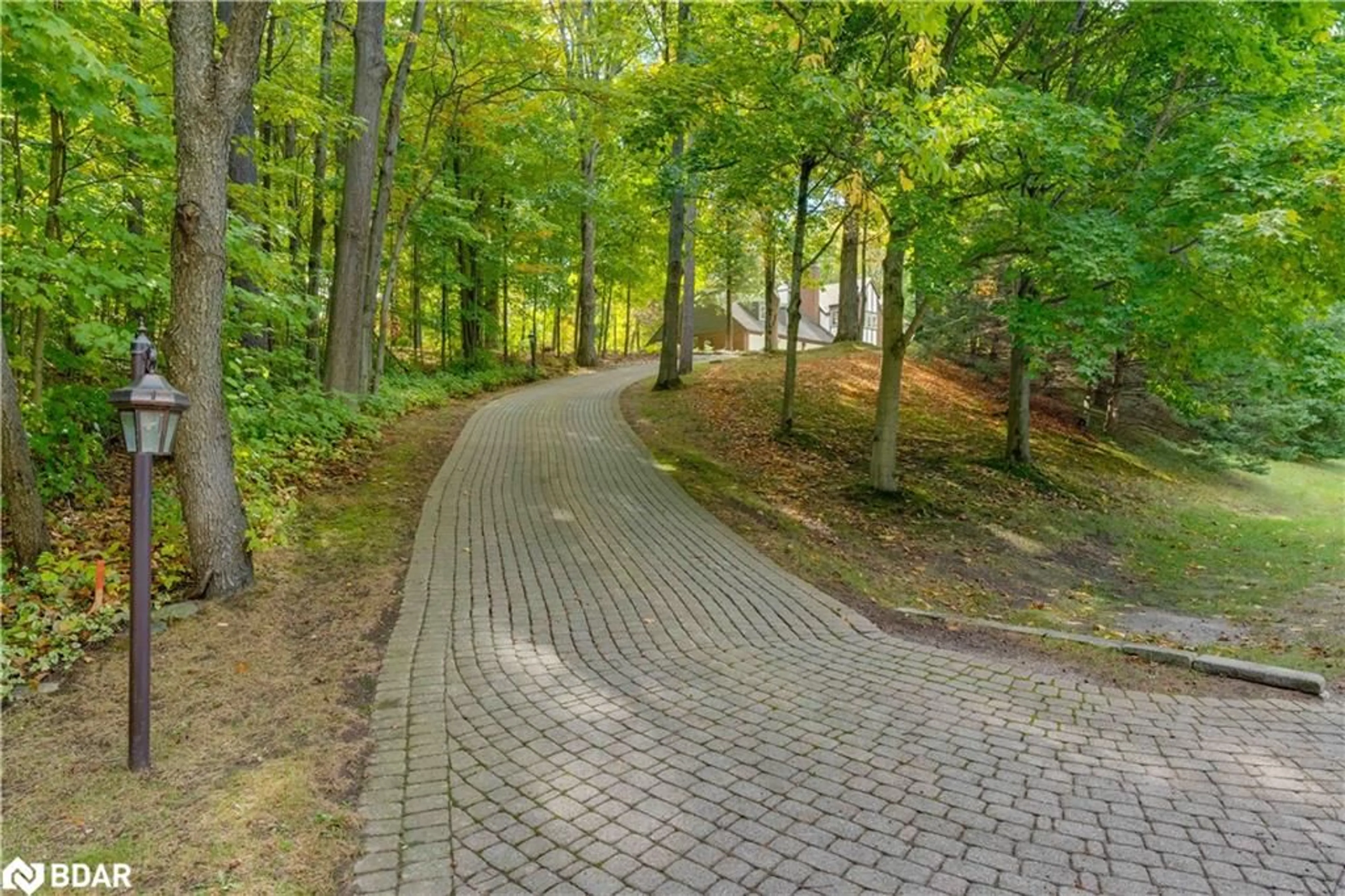 Patio, the street view for 11 Park Trail, Midhurst Ontario L0L 1X0