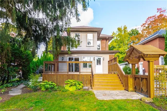 315 St Andrew St, Fergus 5