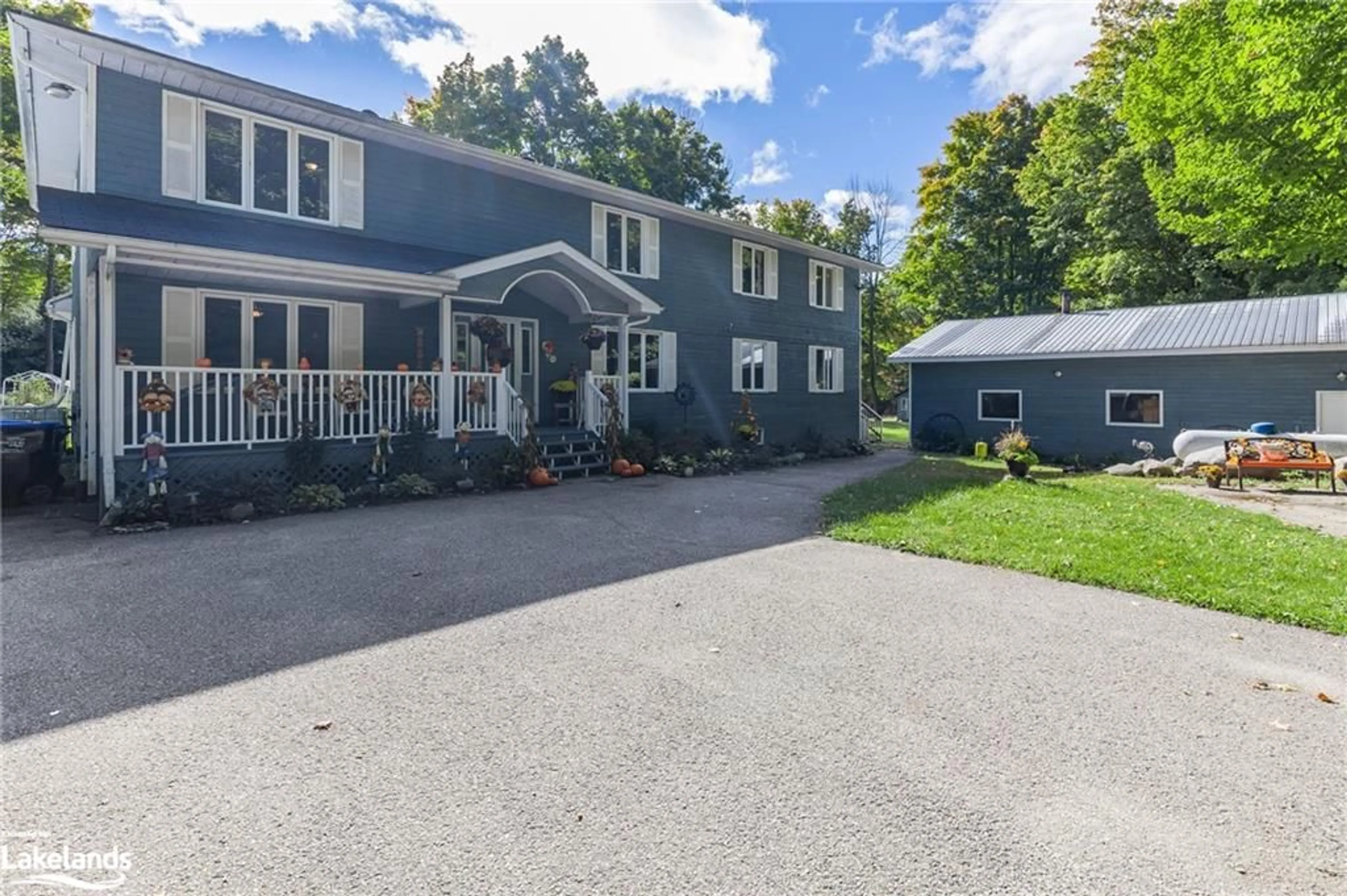 A pic from exterior of the house or condo, cottage for 960 County Road 6, Tiny Ontario L9M 2H7