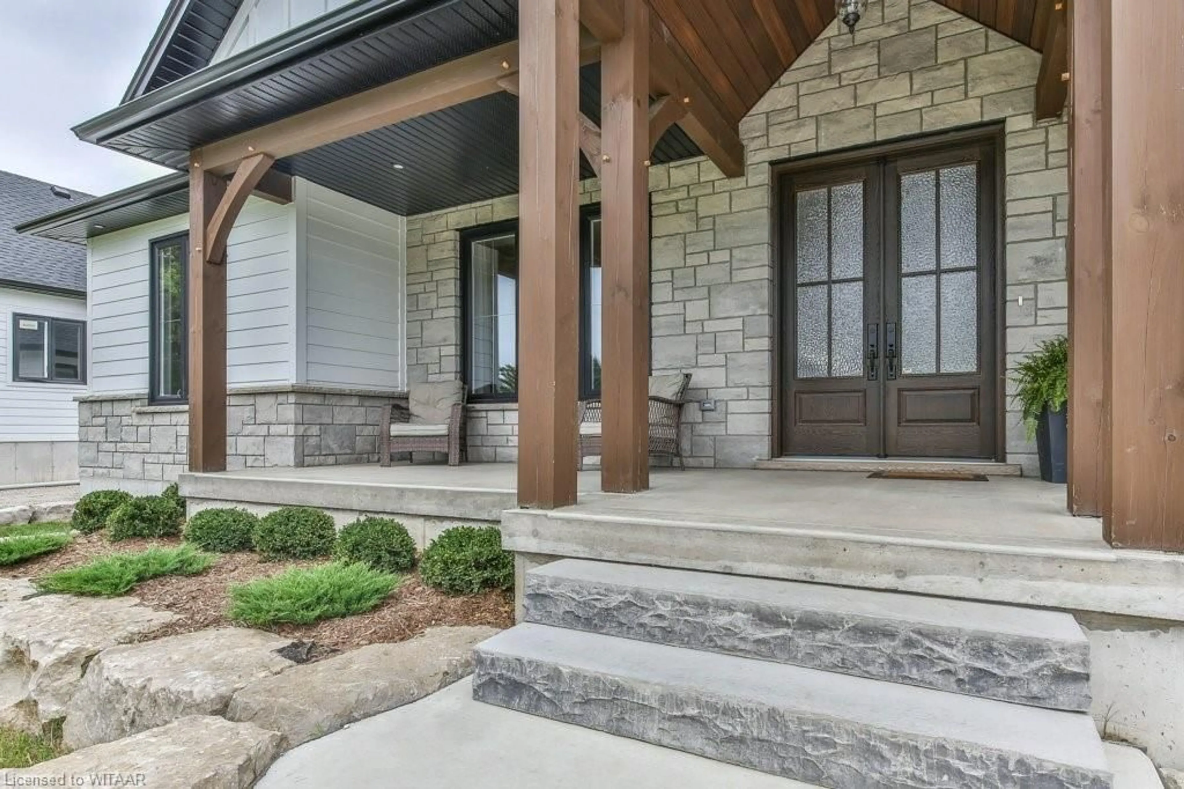 Indoor entryway, cement floor for 14 St Ladislaus St, Courtland Ontario N0J 1E0