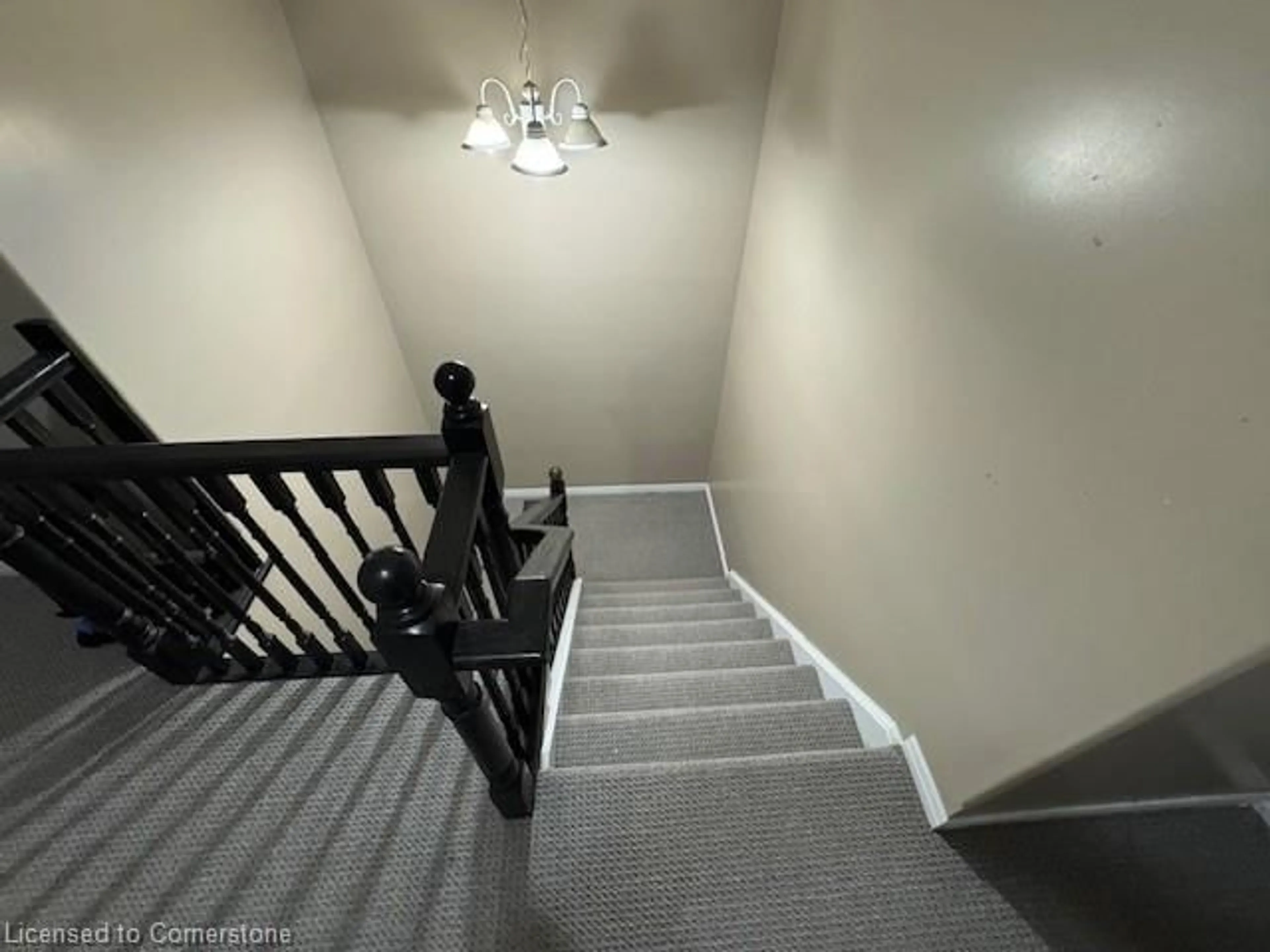 Stairs for 122 Rochefort St, Kitchener Ontario N2R 1V5