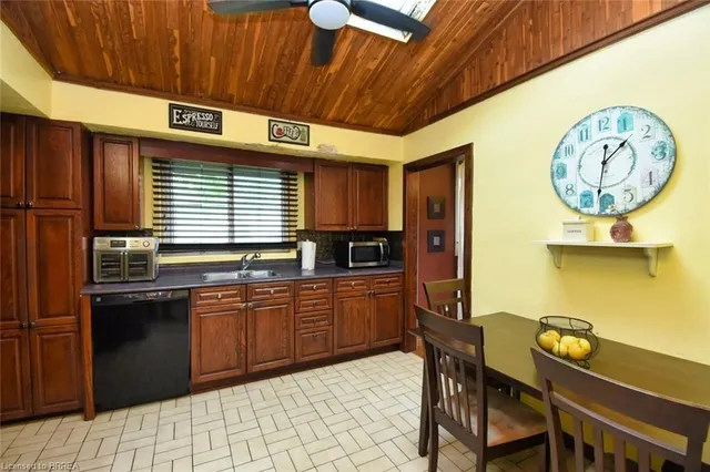Additional property image - 20 Northgate Dr