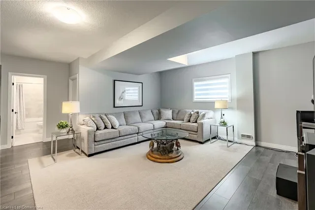 Additional property image - 955 Stonecliffe Walk