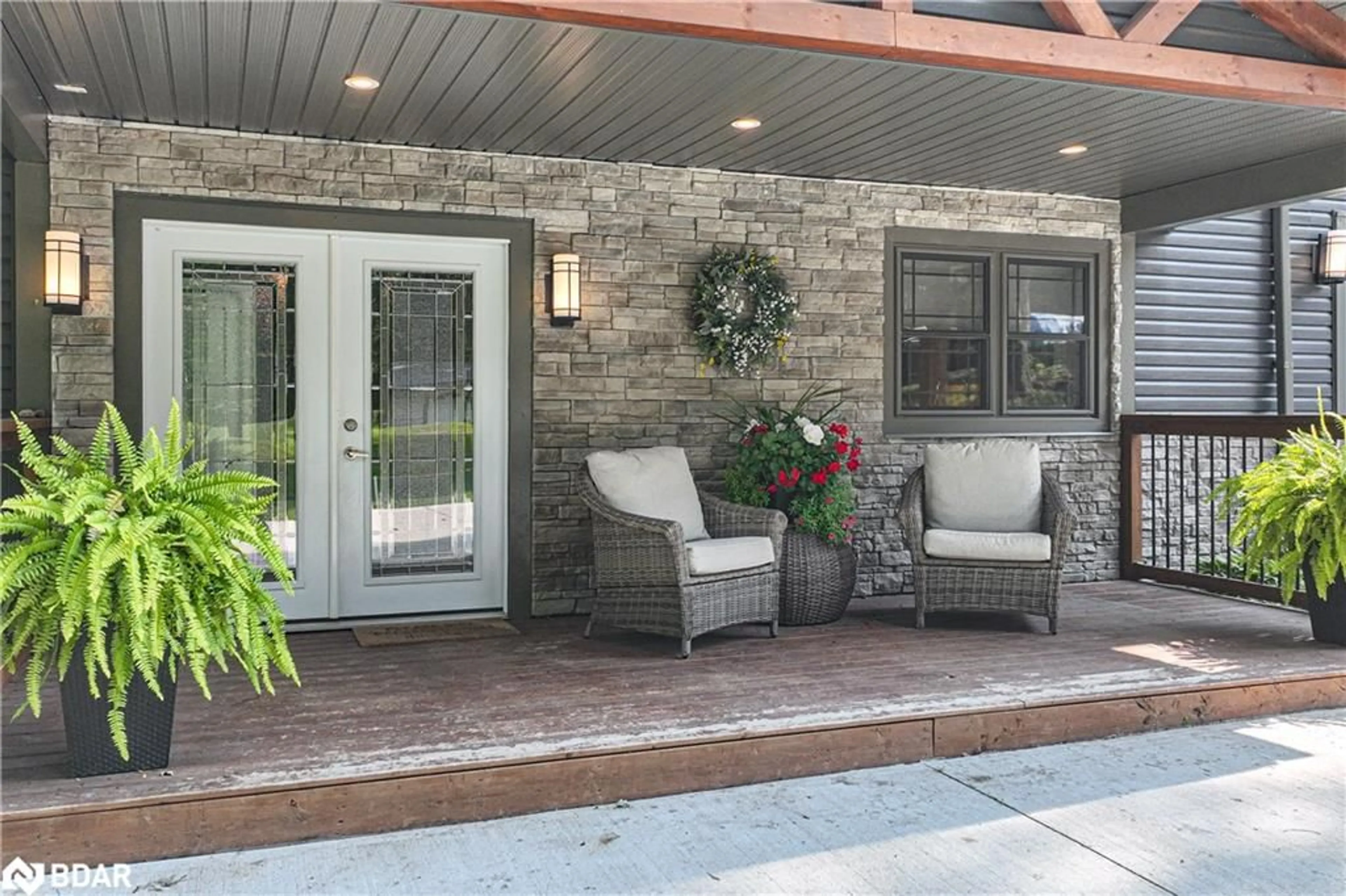 Indoor entryway, ceramic floors for 2517 Norton Road, Washago Ontario L0K 2B0