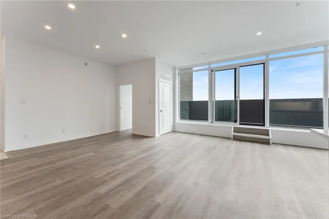 Additional property image - 5 Hamilton St Unit 609