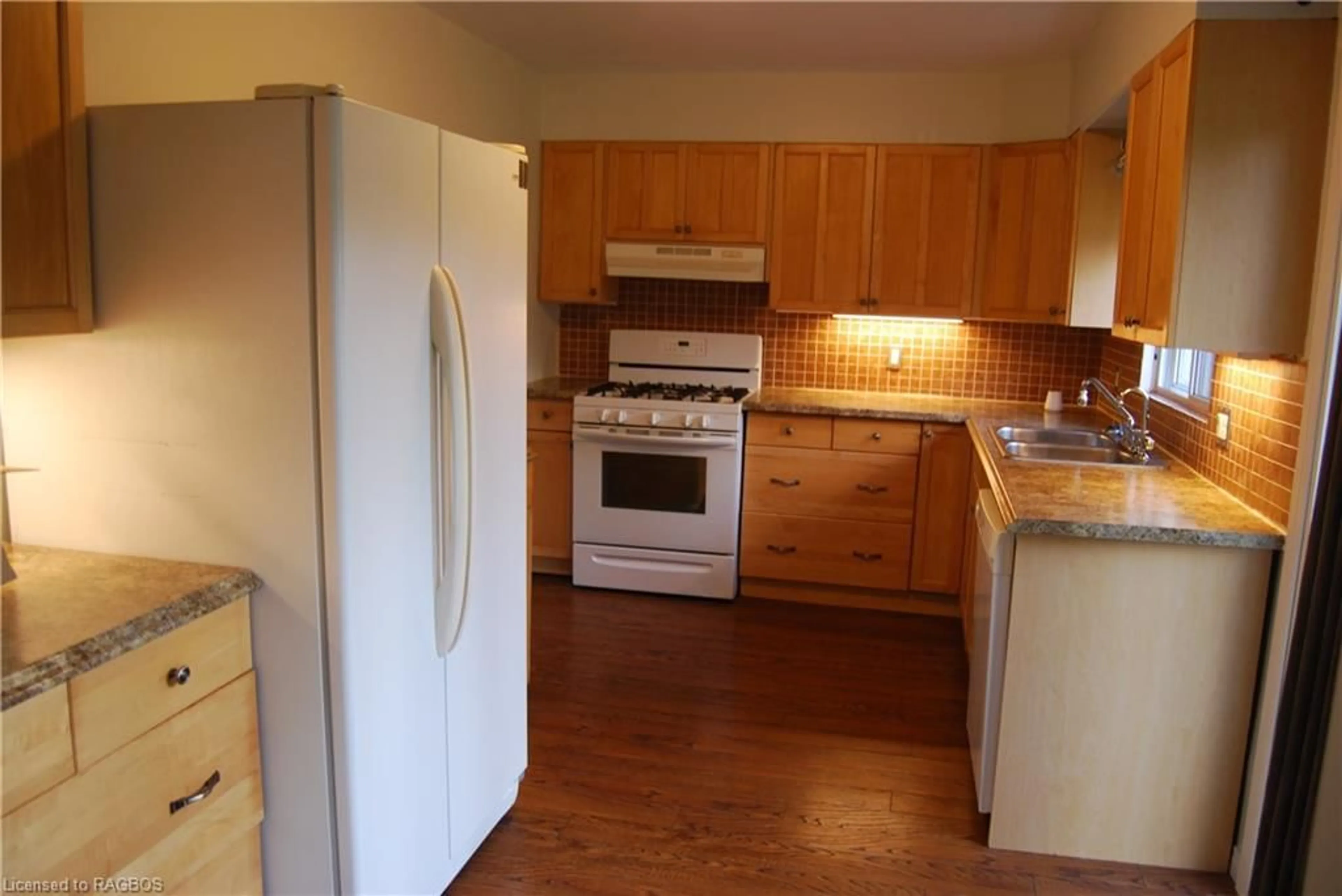 Standard kitchen, wood floors, cottage for 16 Union St, Harriston Ontario N0G 1Z0