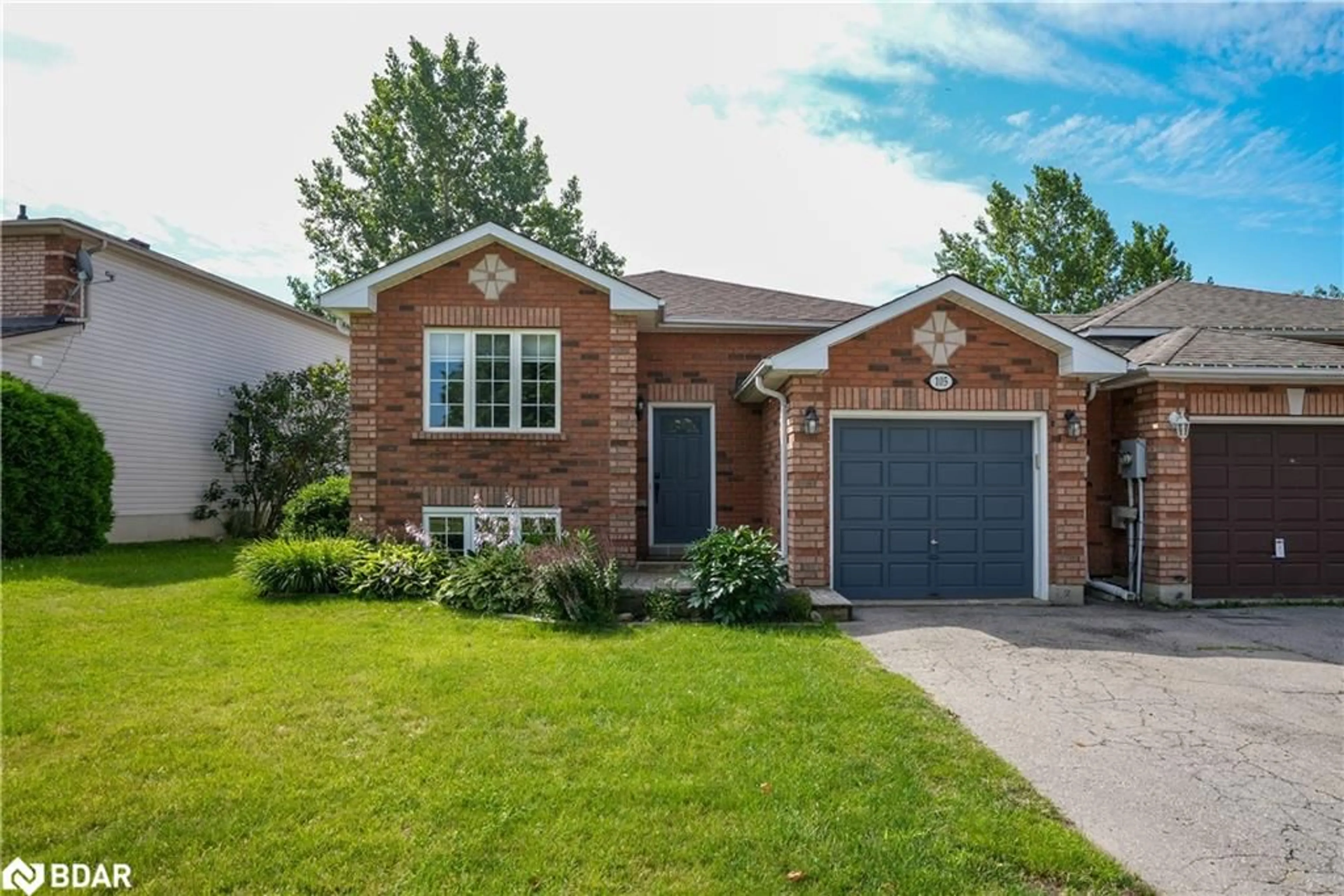 Home with brick exterior material for 105 Wessenger Dr, Barrie Ontario L4N 8P5