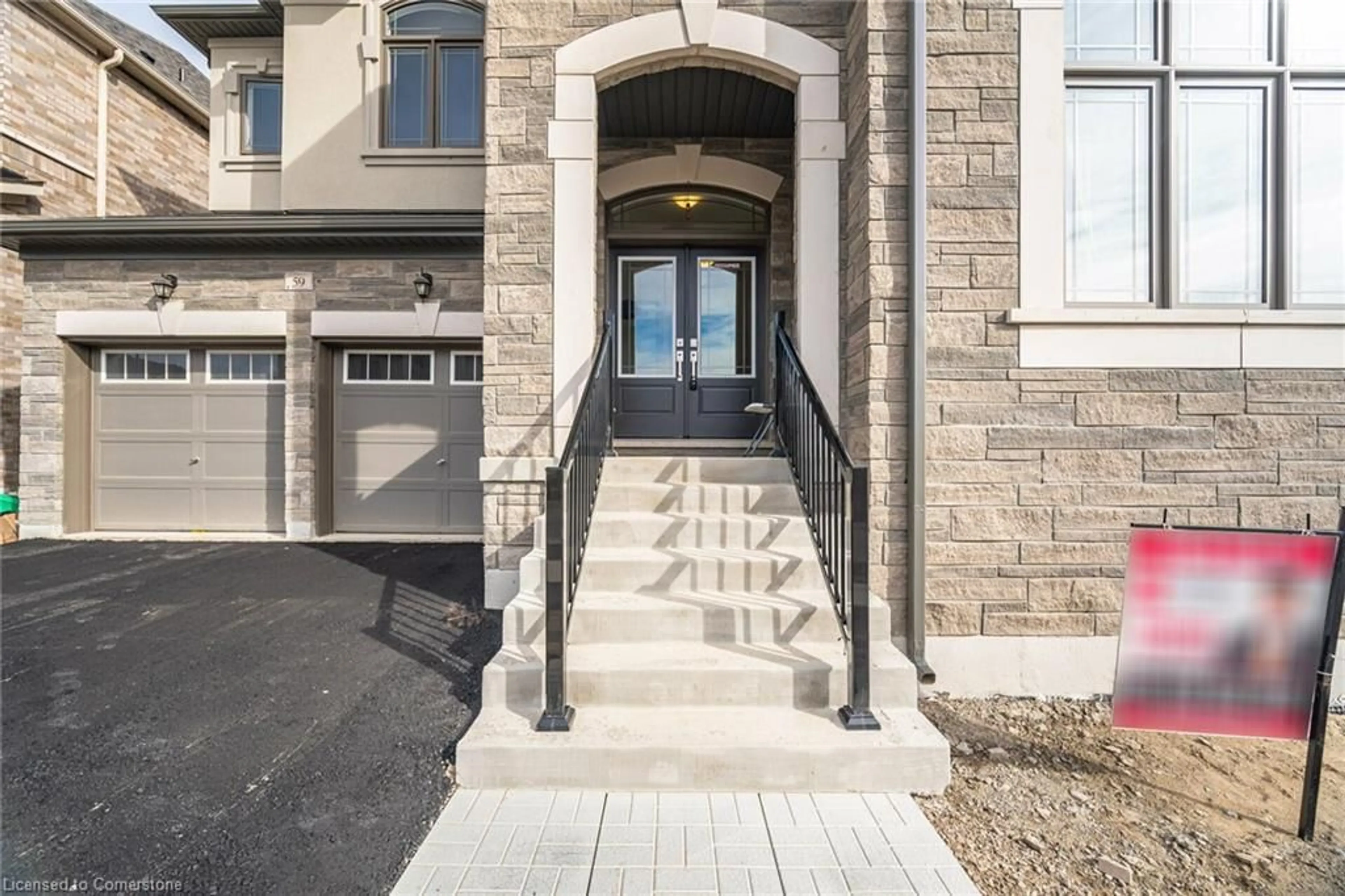 Indoor entryway, cement floor for 59 Raspberry Ridge, Caledon Ontario L7C 4M9