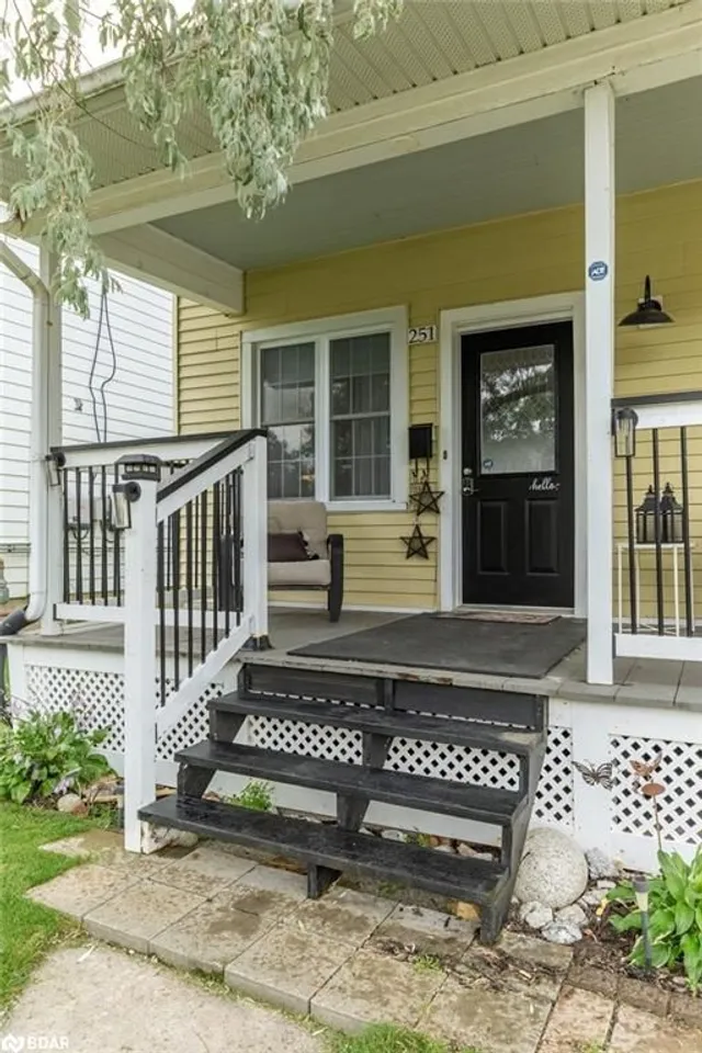 251 King St, Trenton 5