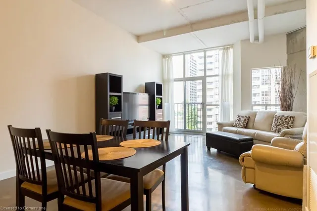 Additional property image - 66 Bay St Unit 613