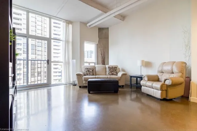 Additional property image - 66 Bay St Unit 613