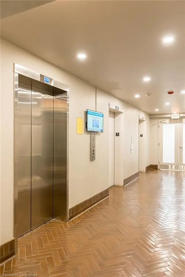 Additional property image - 66 Bay St Unit 613