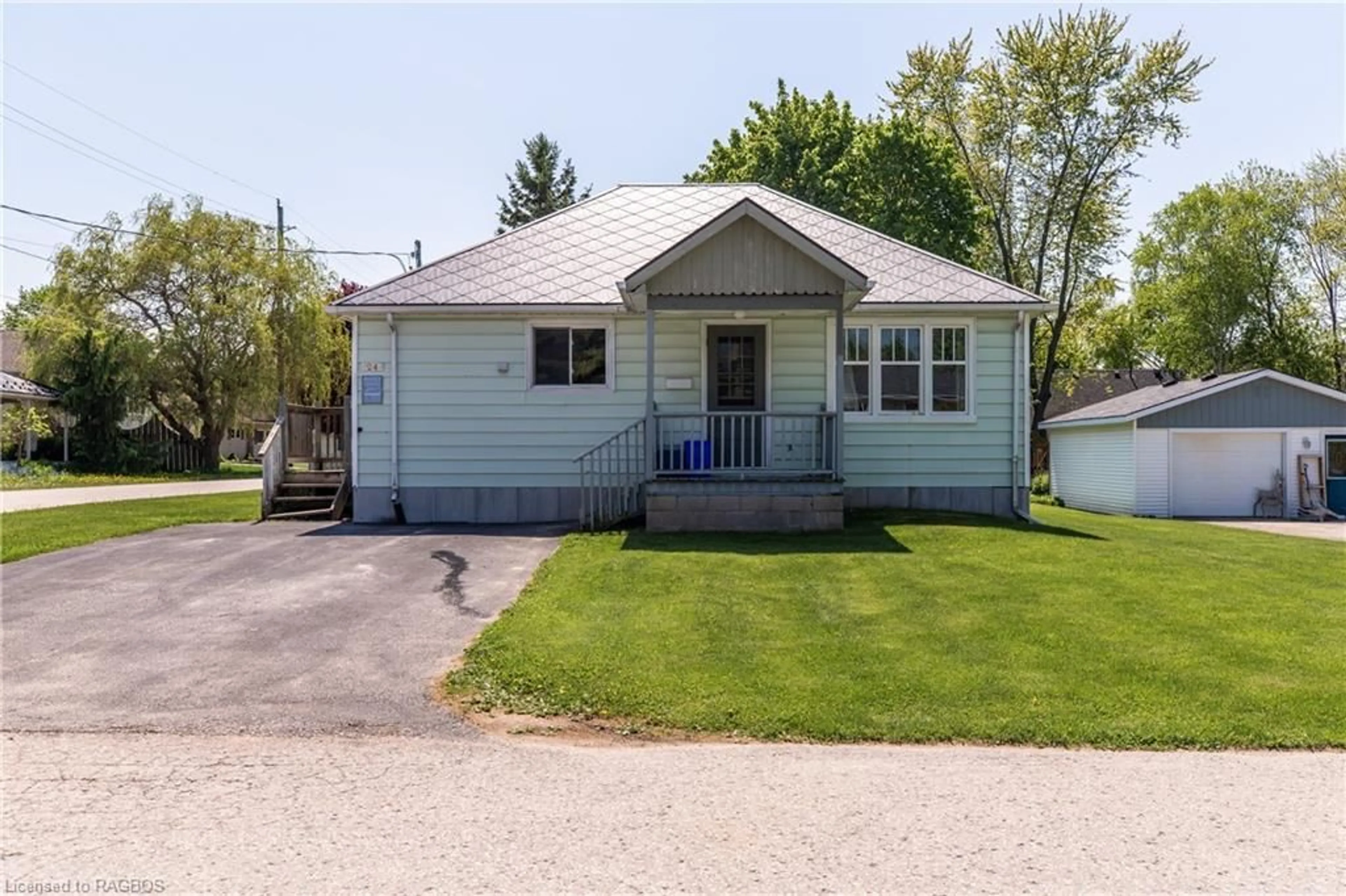 Frontside or backside of a home, cottage for 24 Mill St, Tiverton Ontario N0G 2T0