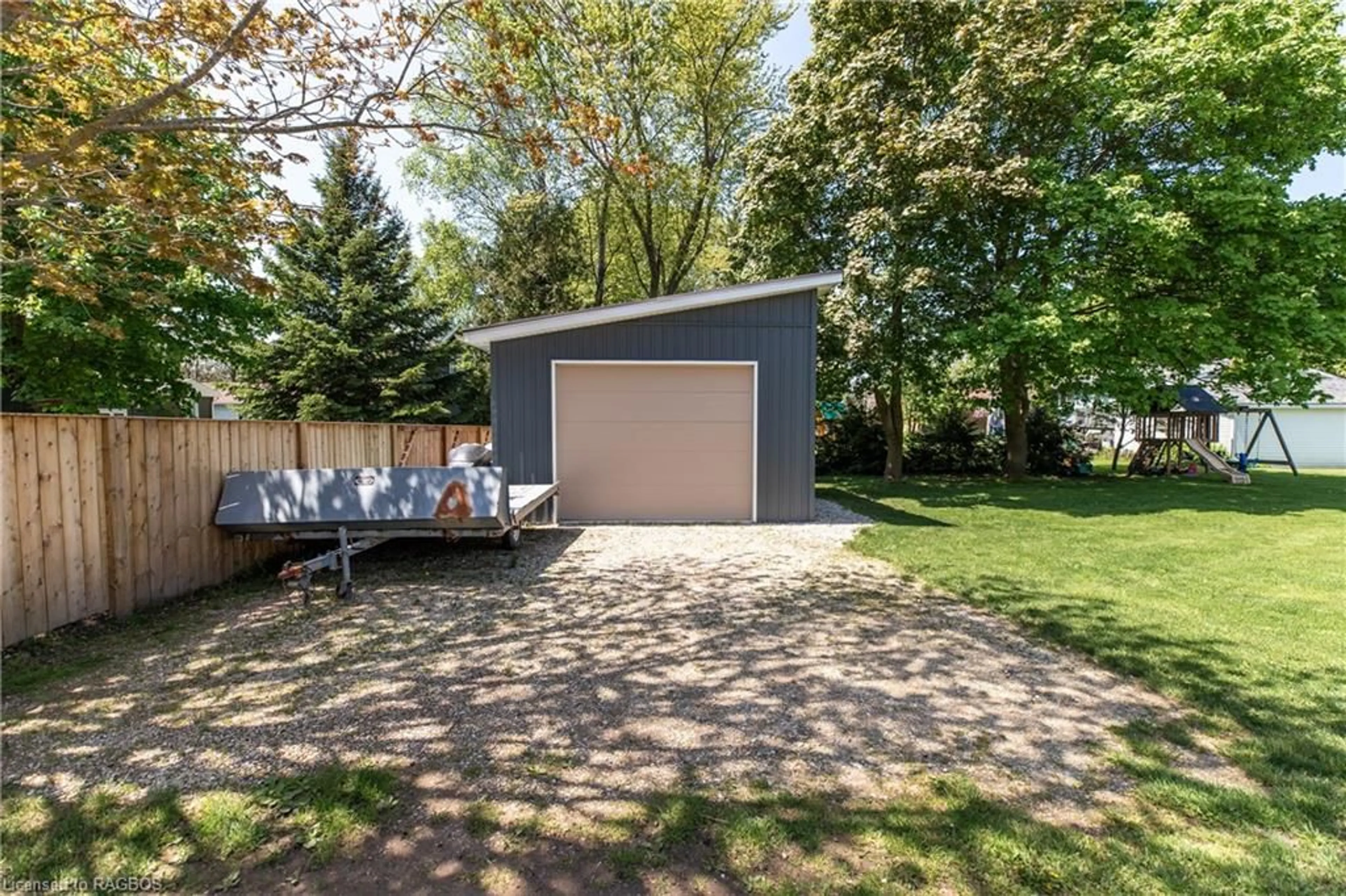 Shed for 24 Mill St, Tiverton Ontario N0G 2T0