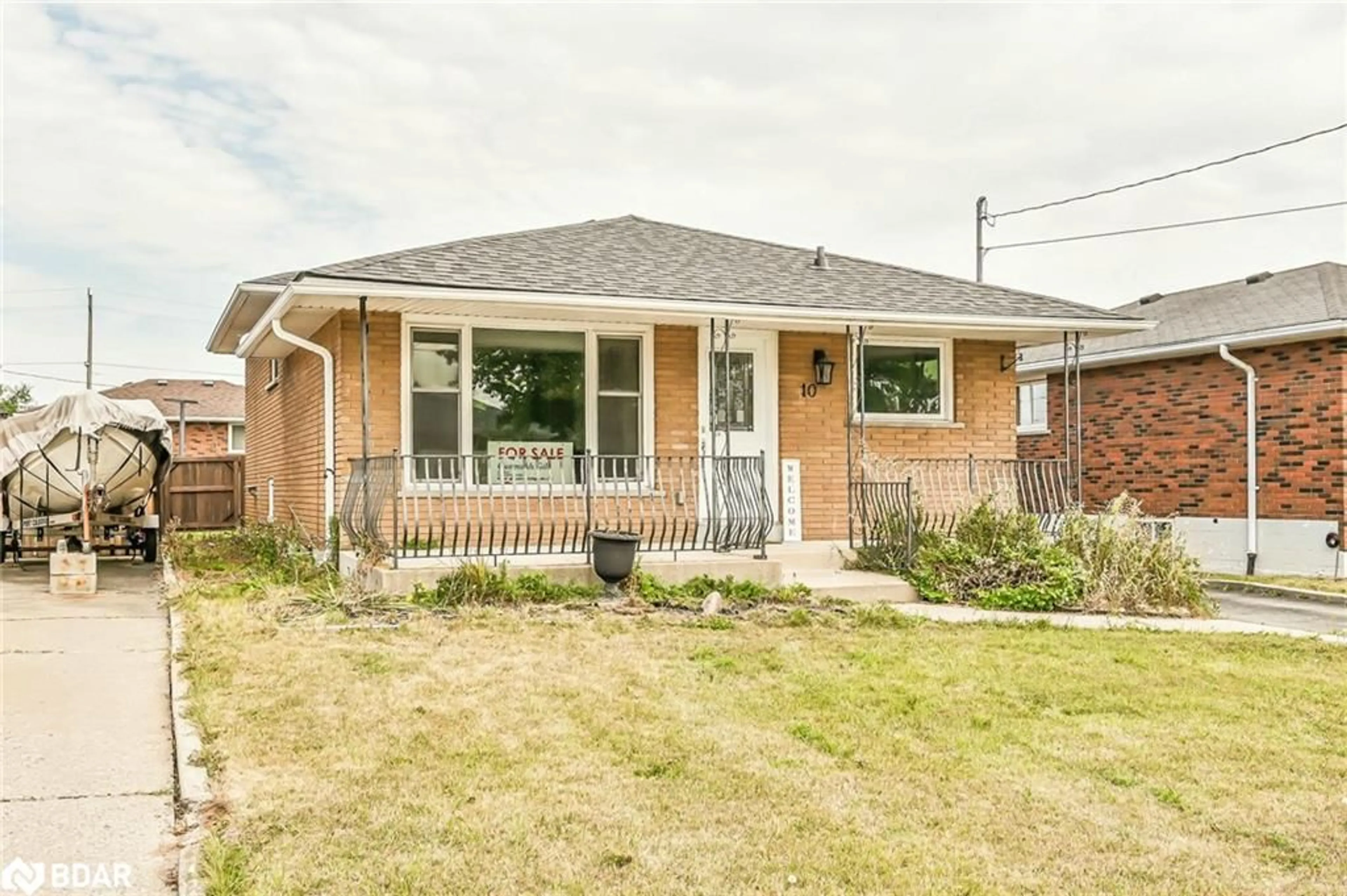 Frontside or backside of a home, cottage for 10 Windrush Cres, Hamilton Ontario L8V 2K8