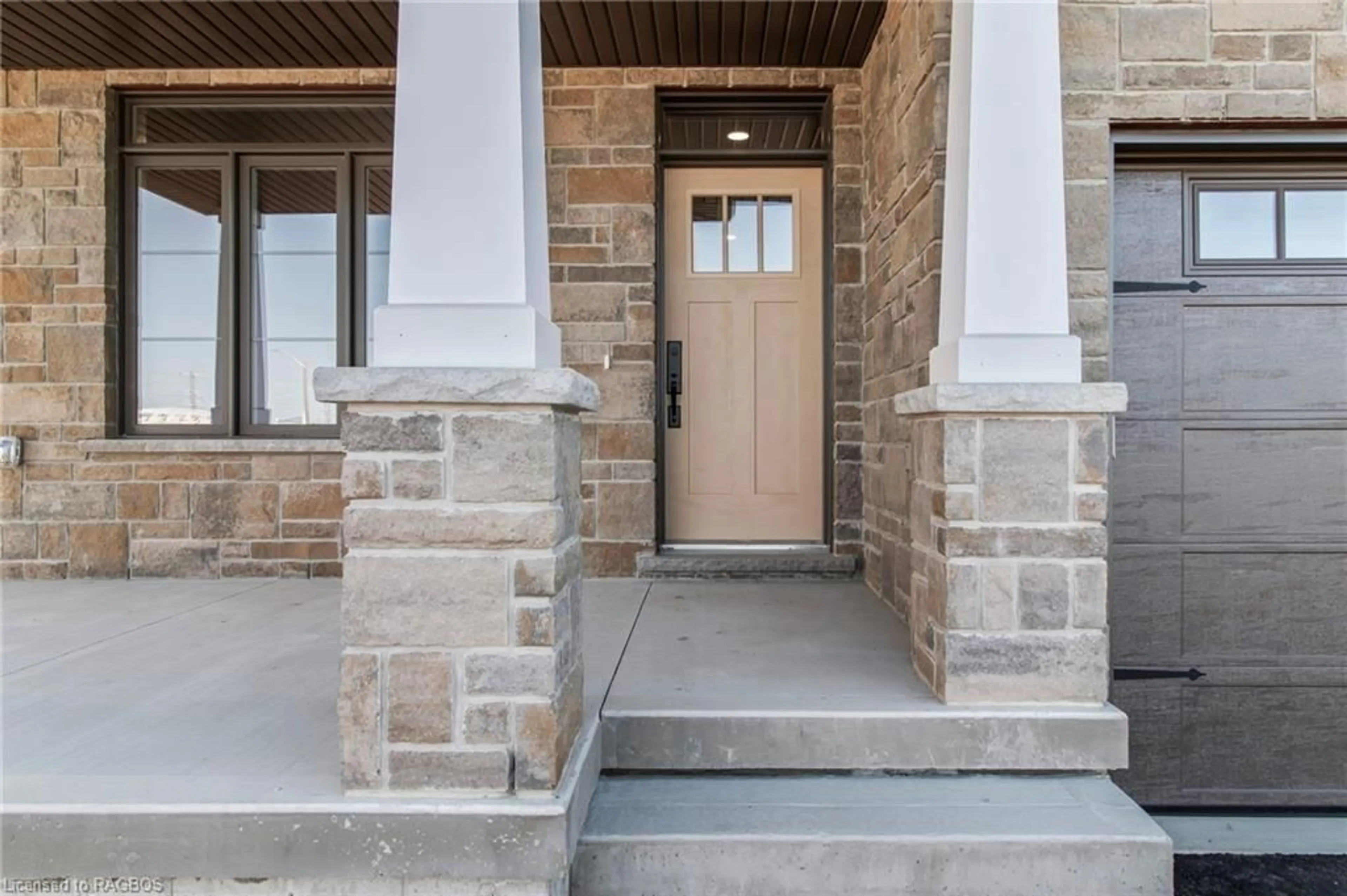 Indoor entryway, cement floor for 520 Newfoundland St, Mount Forest Ontario N0G 2L2