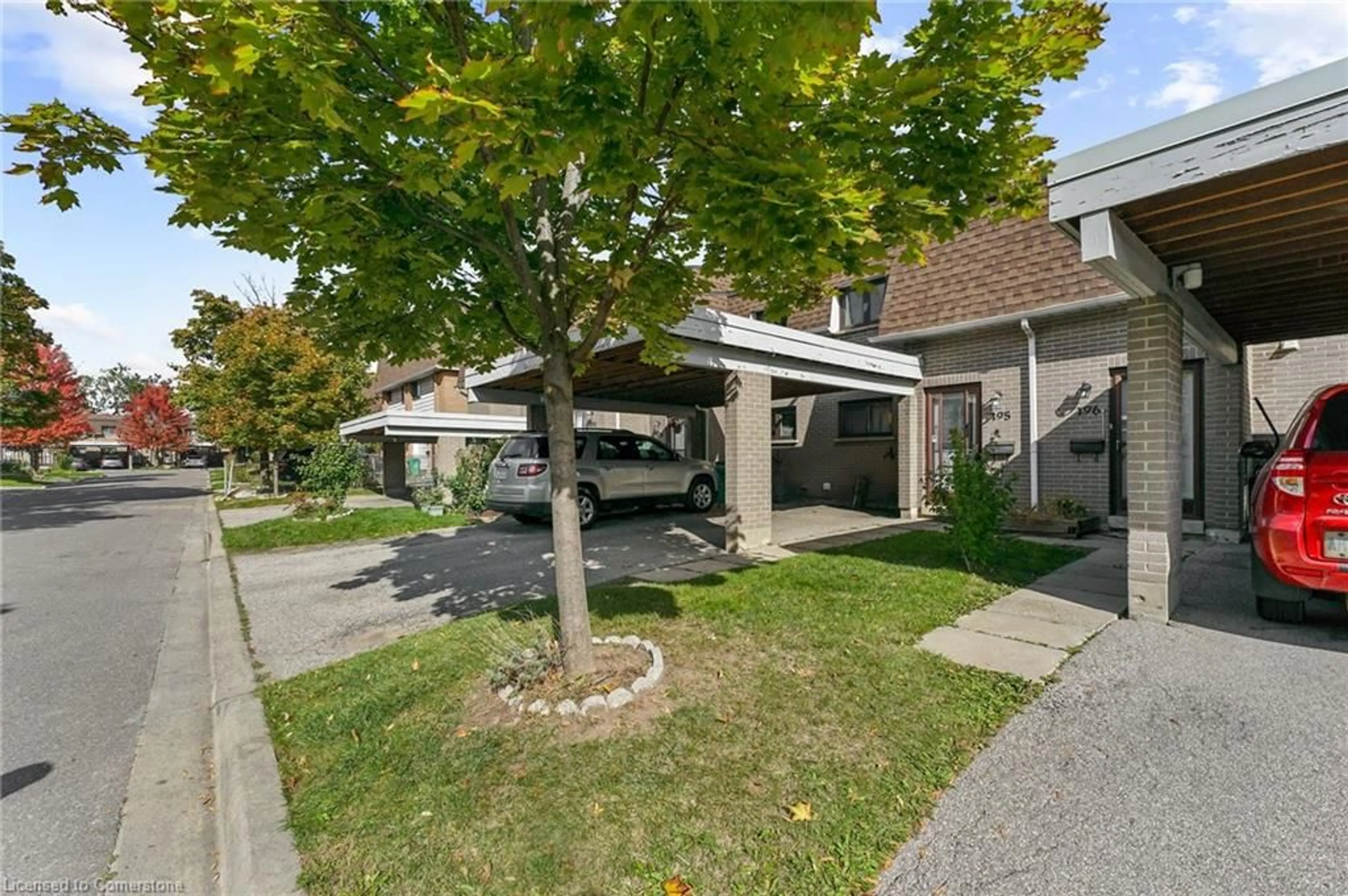 A pic from exterior of the house or condo, the street view for 475 Bramalea Rd #195, Brampton Ontario L6T 2X3