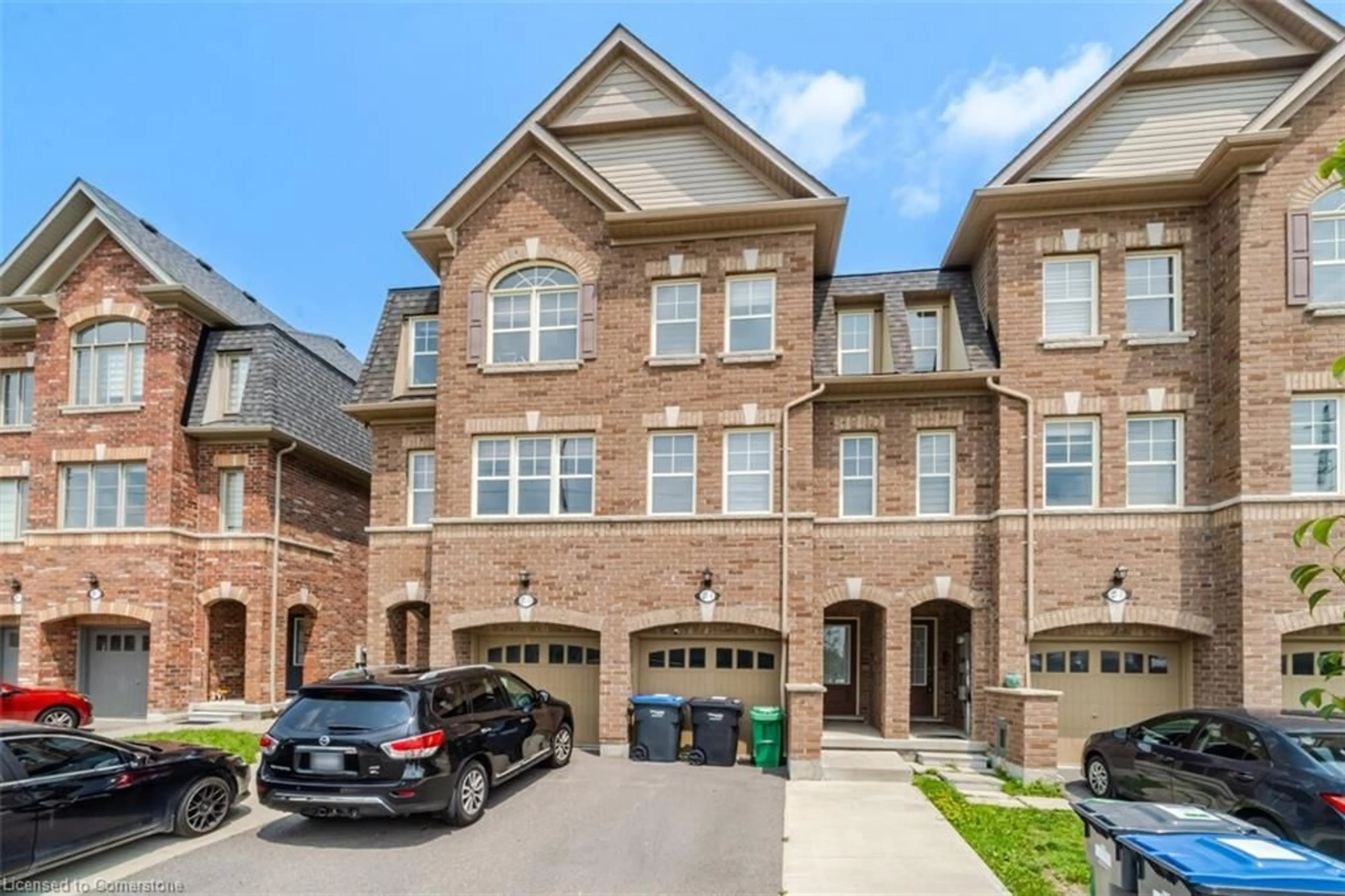 A pic from exterior of the house or condo, the street view for 27 Pennycross Cres #4, Brampton Ontario L7A 4M1