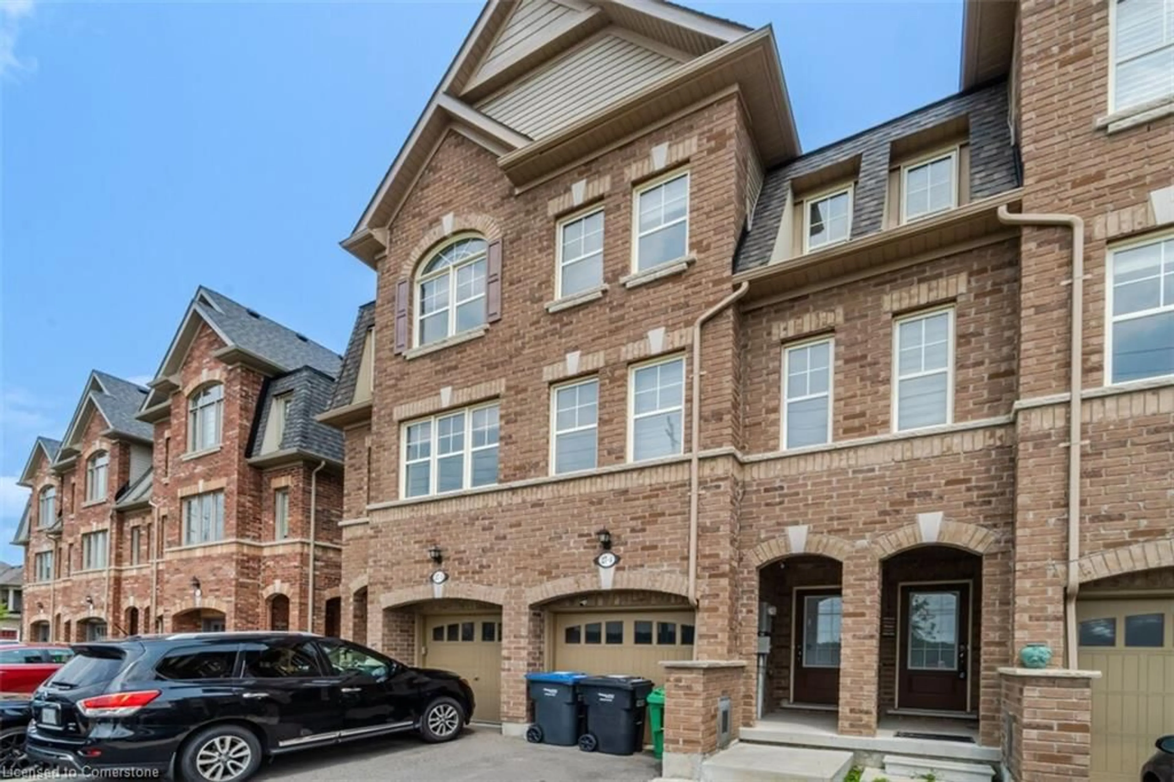 A pic from exterior of the house or condo, the street view for 27 Pennycross Cres #4, Brampton Ontario L7A 4M1