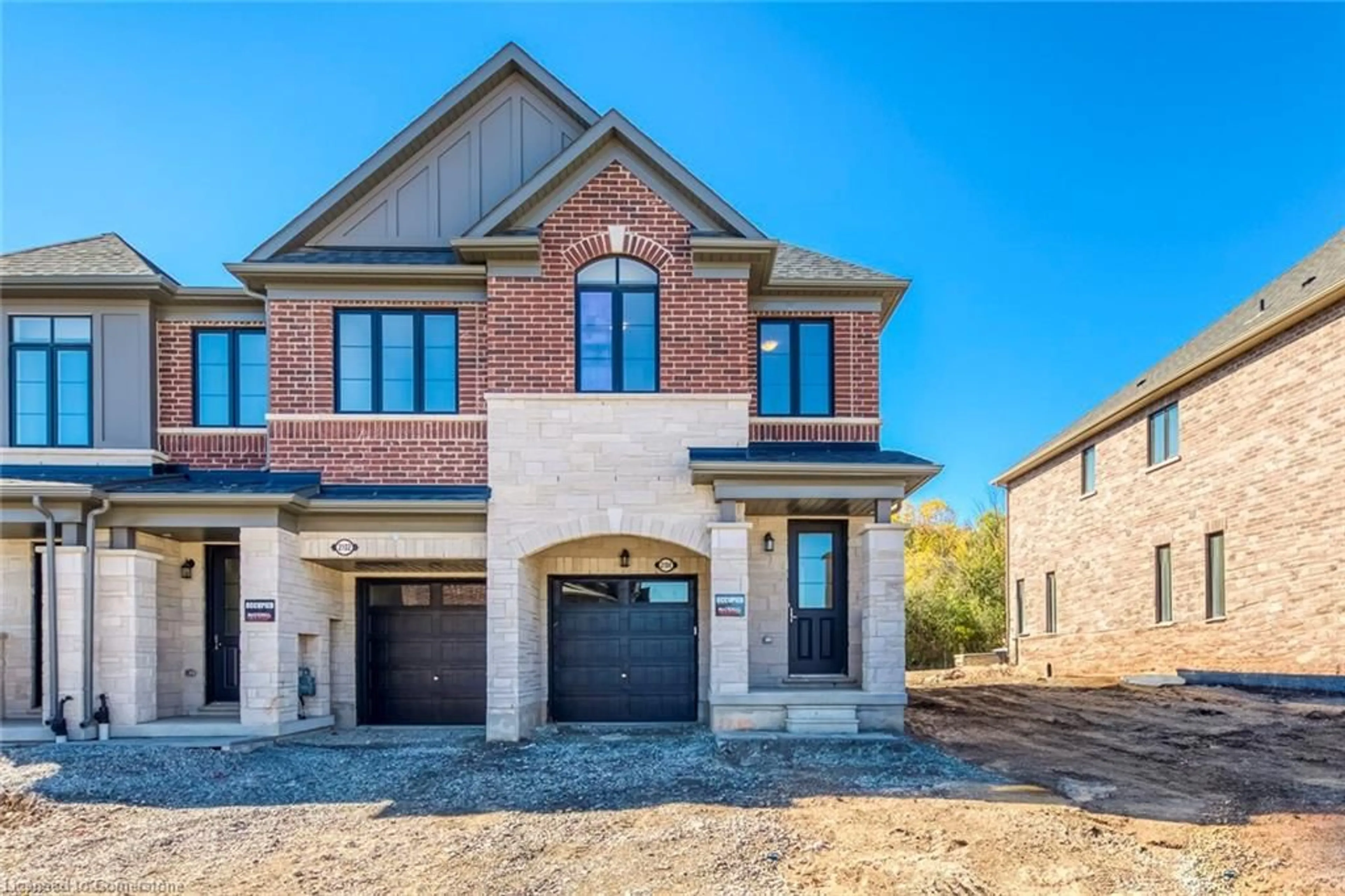 Home with brick exterior material for 2104 Ellerston Common, Burlington Ontario L7P 0V6