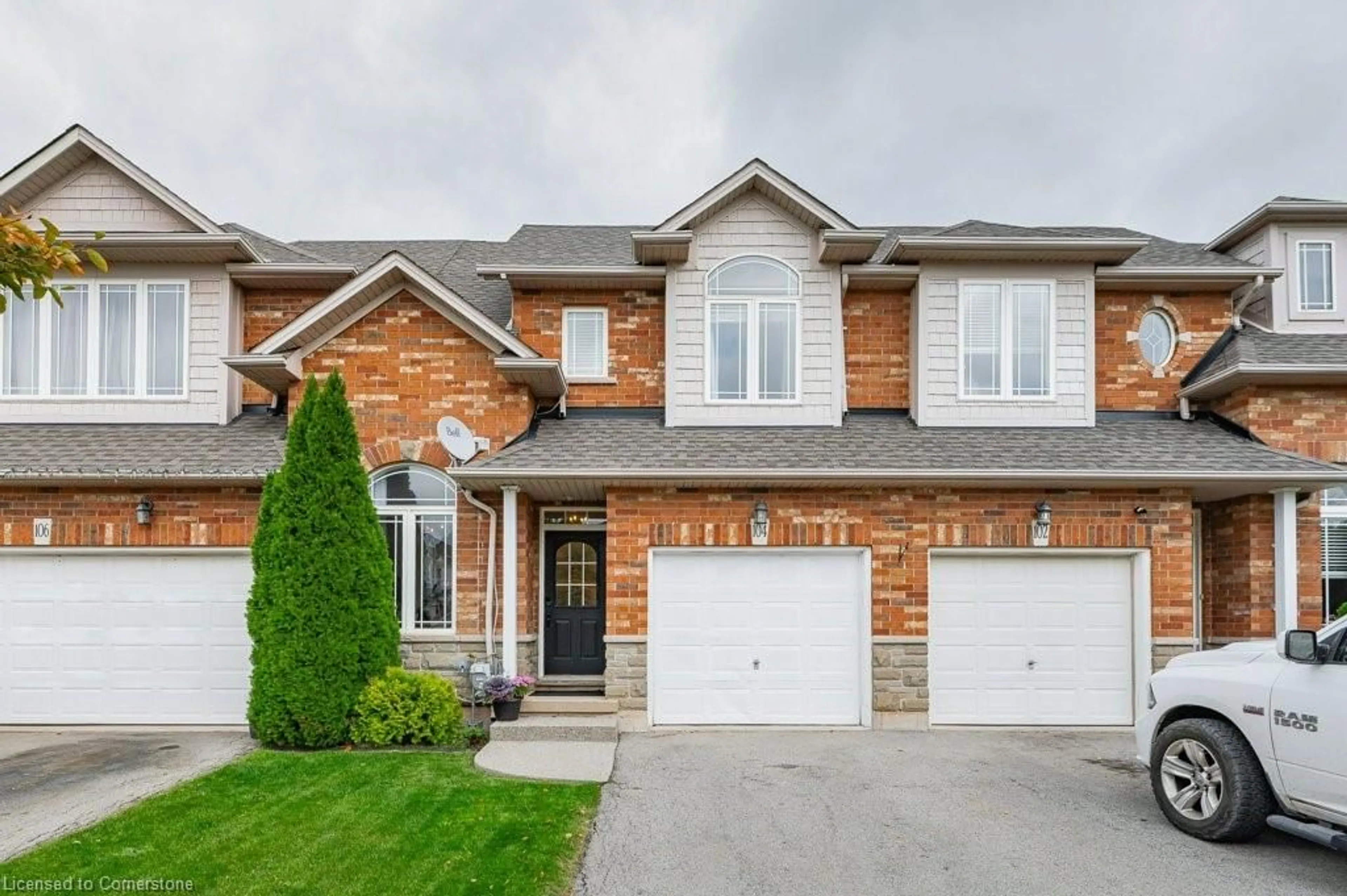 Home with brick exterior material for 104 Benziger Lane, Stoney Creek Ontario L8E 6G5