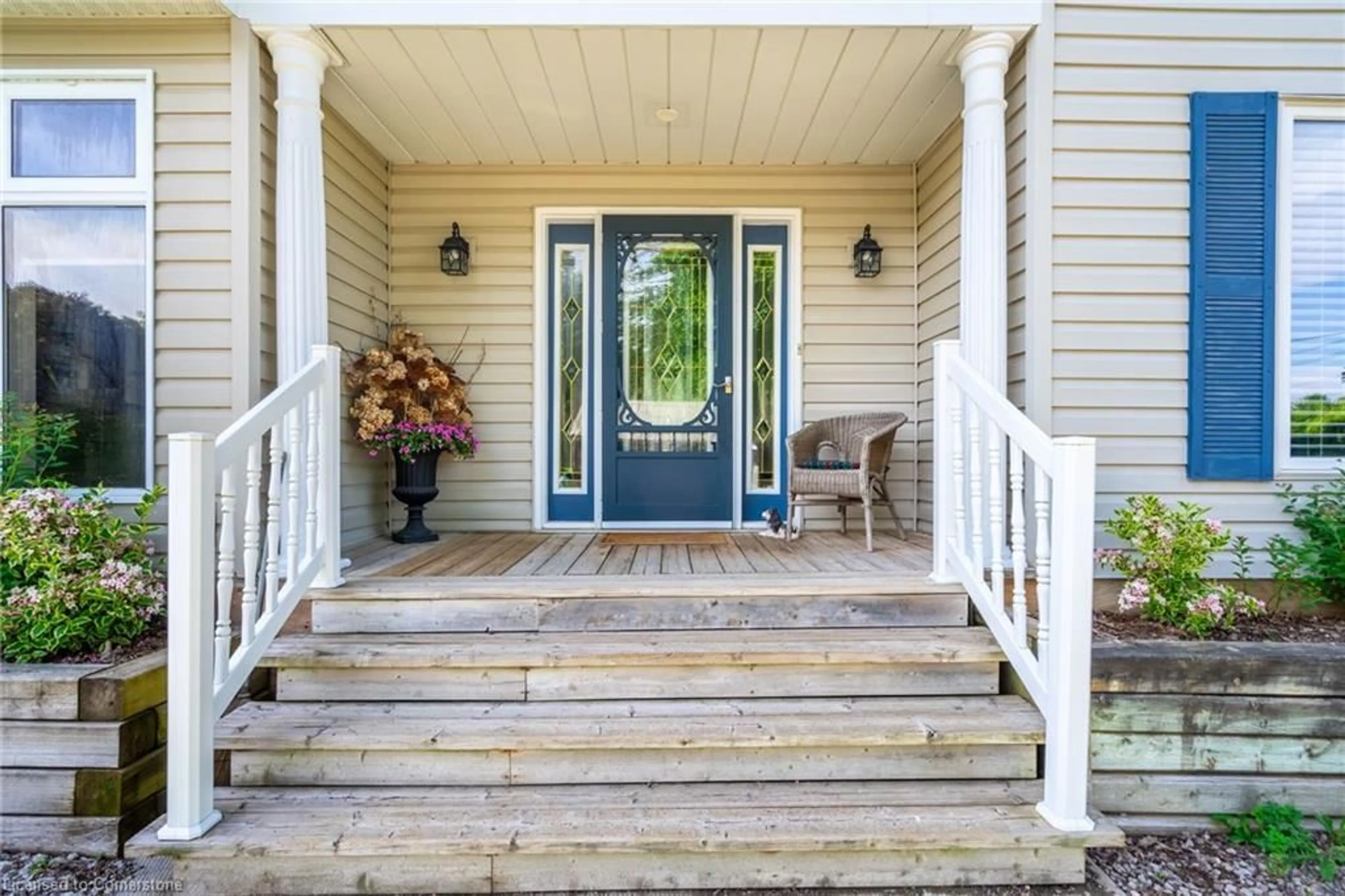 Indoor entryway, wood floors for 956 Lynden Rd, Lynden Ontario L0R 1T0