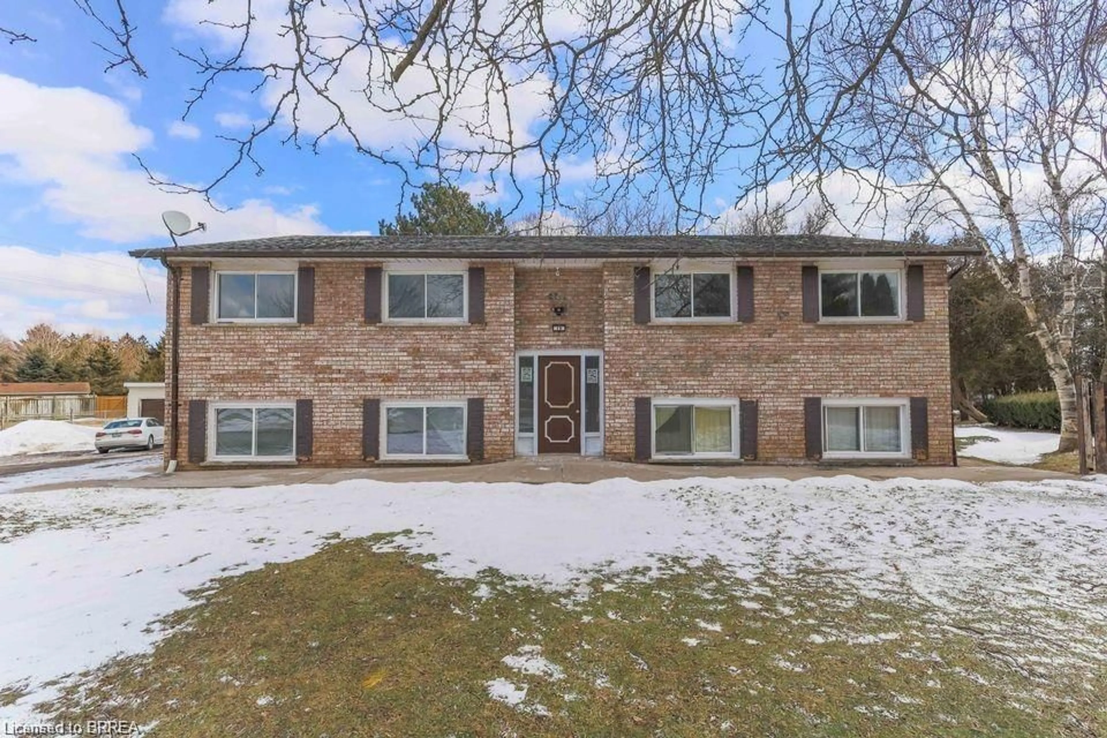 Home with brick exterior material for 19 Montclair Cres, Simcoe Ontario N3Y 4P1