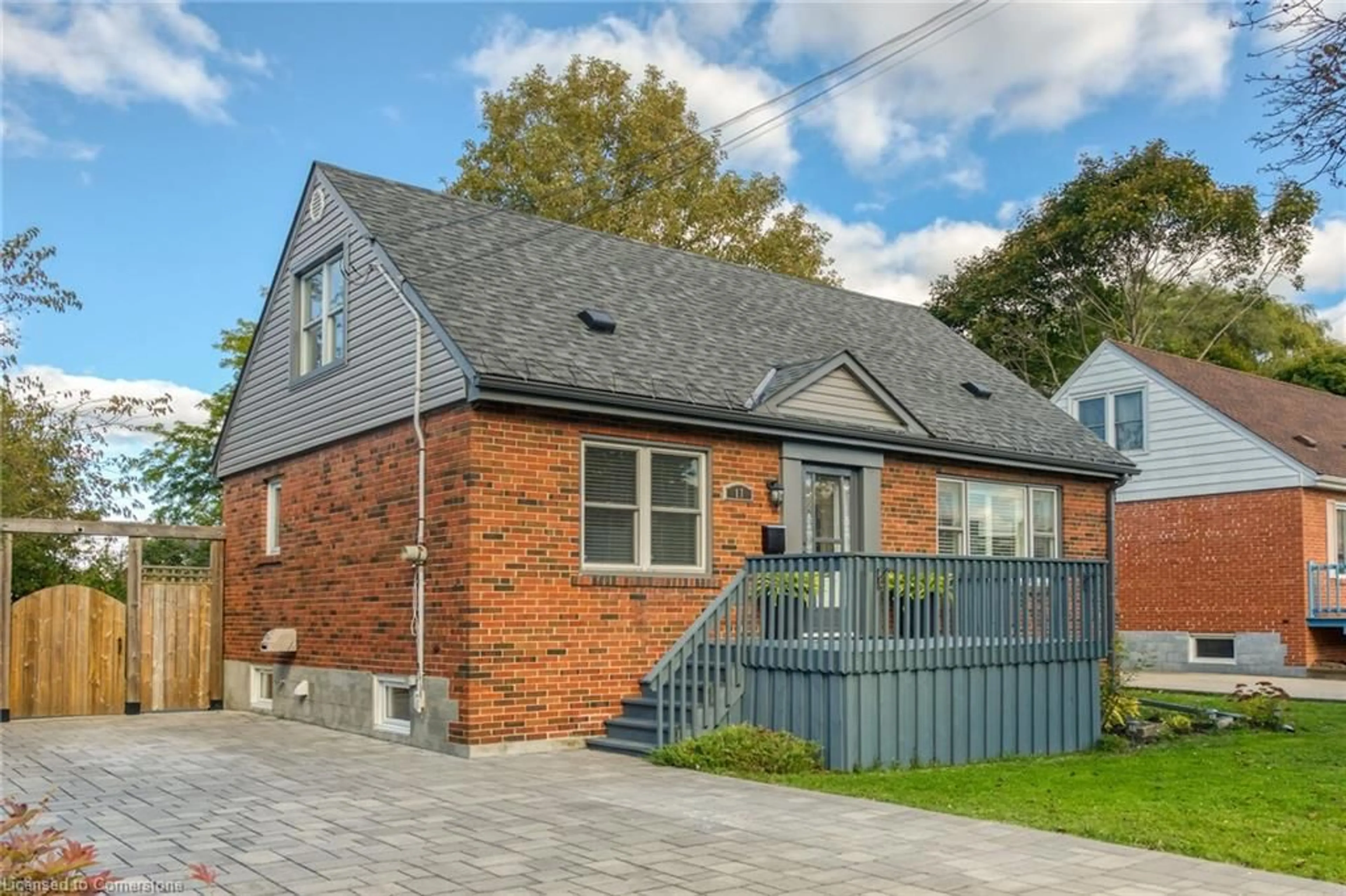 Home with brick exterior material for 11 Duncombe Dr, Hamilton Ontario L9A 2E9