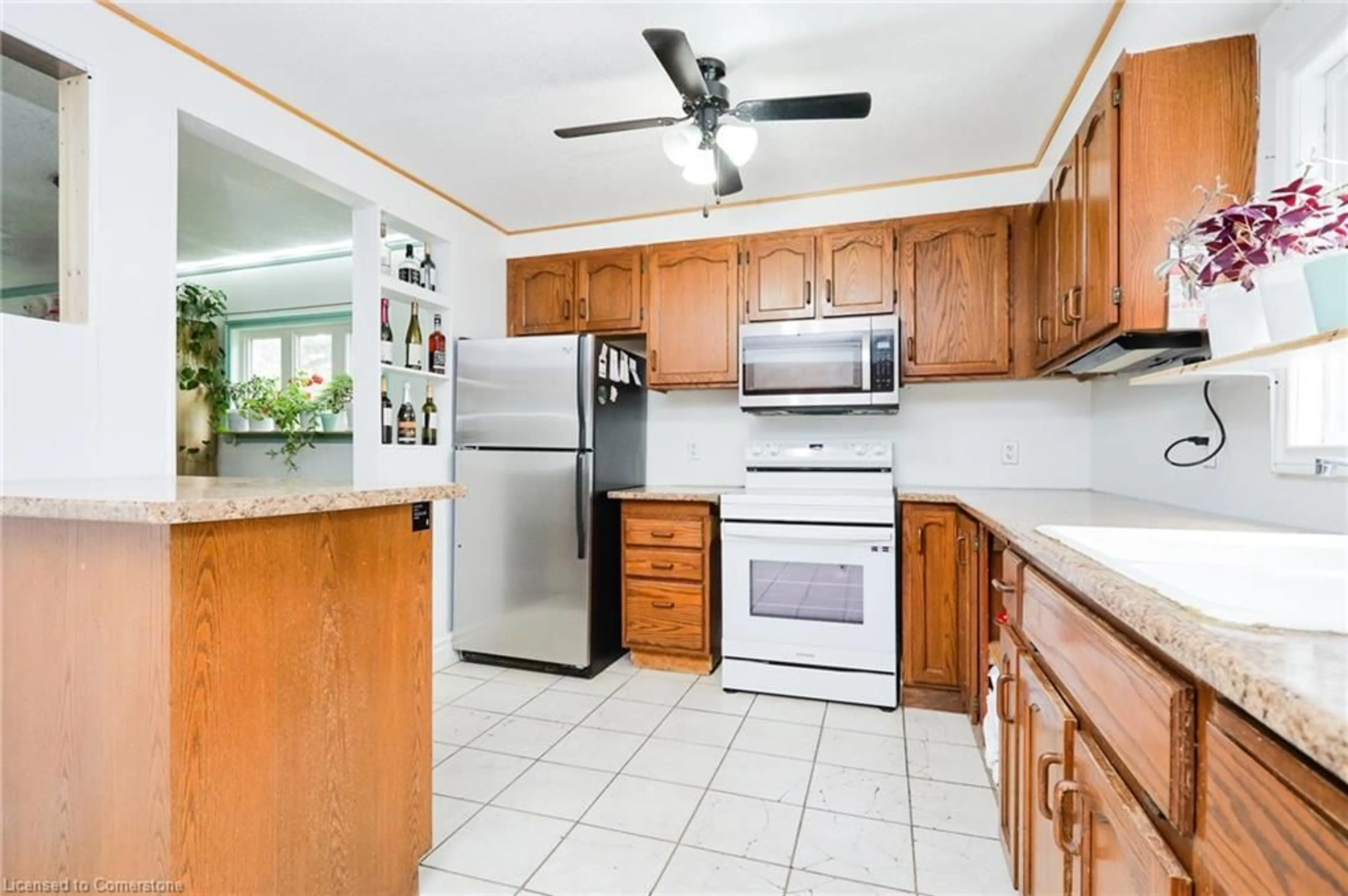 Standard kitchen, wood floors, cottage for 9 Bloomingdale Rd, Kitchener Ontario N2K 1A3