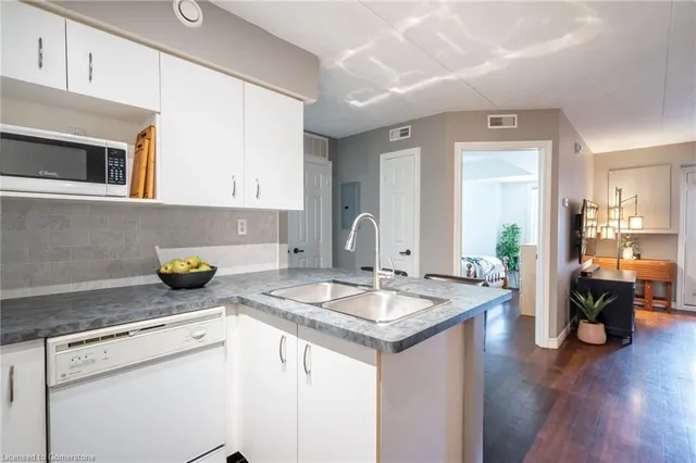 Additional property image - 4015 Kilmer Dr Unit 308