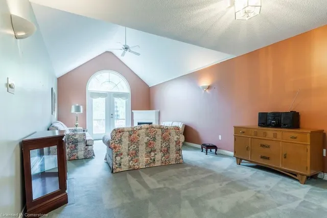 Additional property image - 60 Dundas St Unit 15