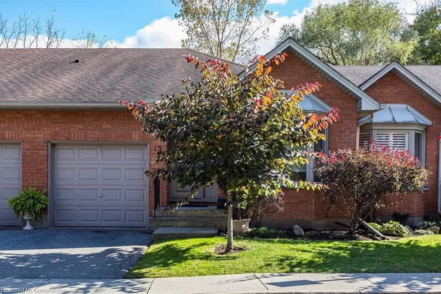 Additional property image - 60 Dundas St Unit 15