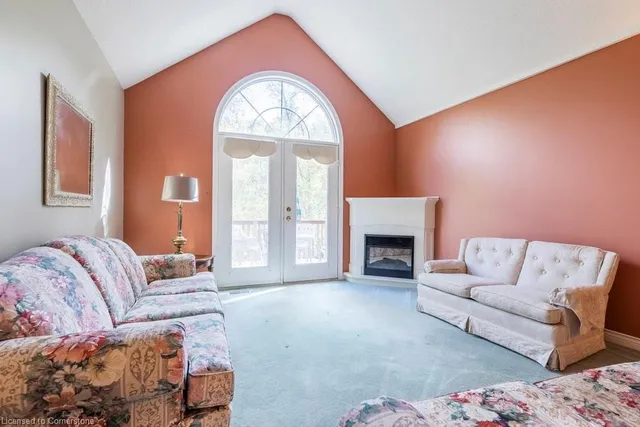 Additional property image - 60 Dundas St Unit 15