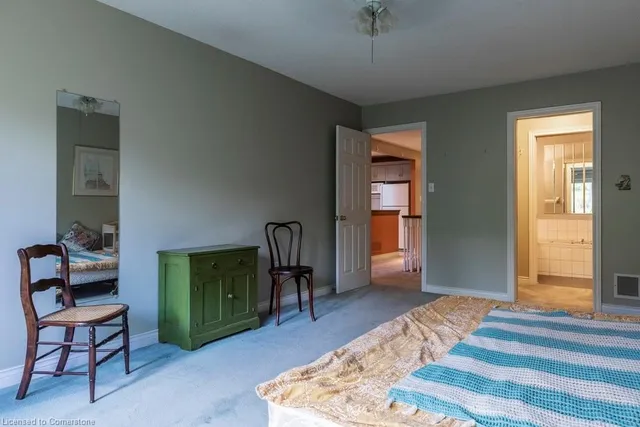 Additional property image - 60 Dundas St Unit 15