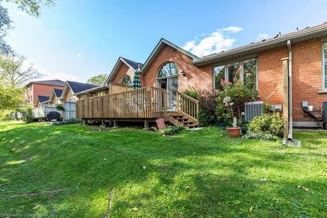 Additional property image - 60 Dundas St Unit 15