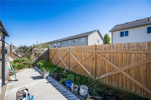 Additional property image - 39 Dahlia St