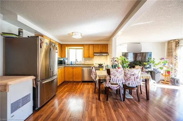 Additional property image - 39 Dahlia St