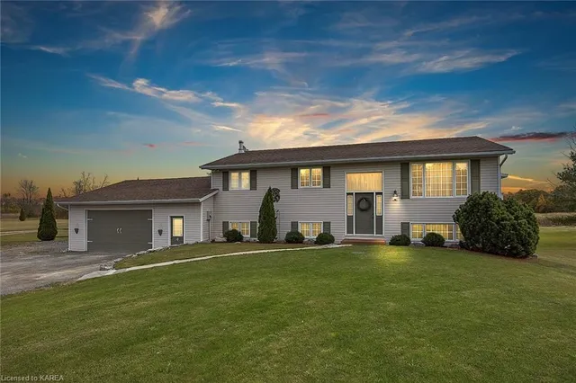 2275 County 6 Rd, Yarker