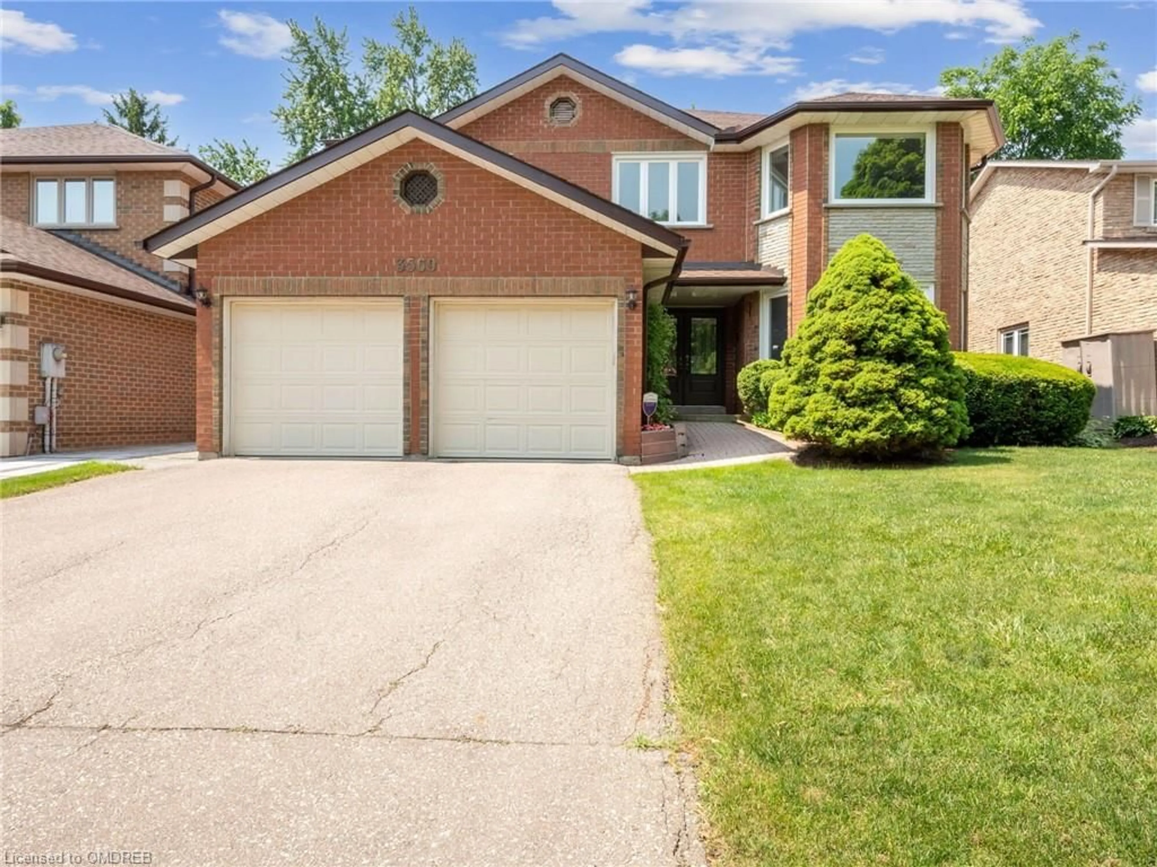 Frontside or backside of a home, the street view for 3569 Belvedere Cres, Mississauga Ontario L5L 3B3