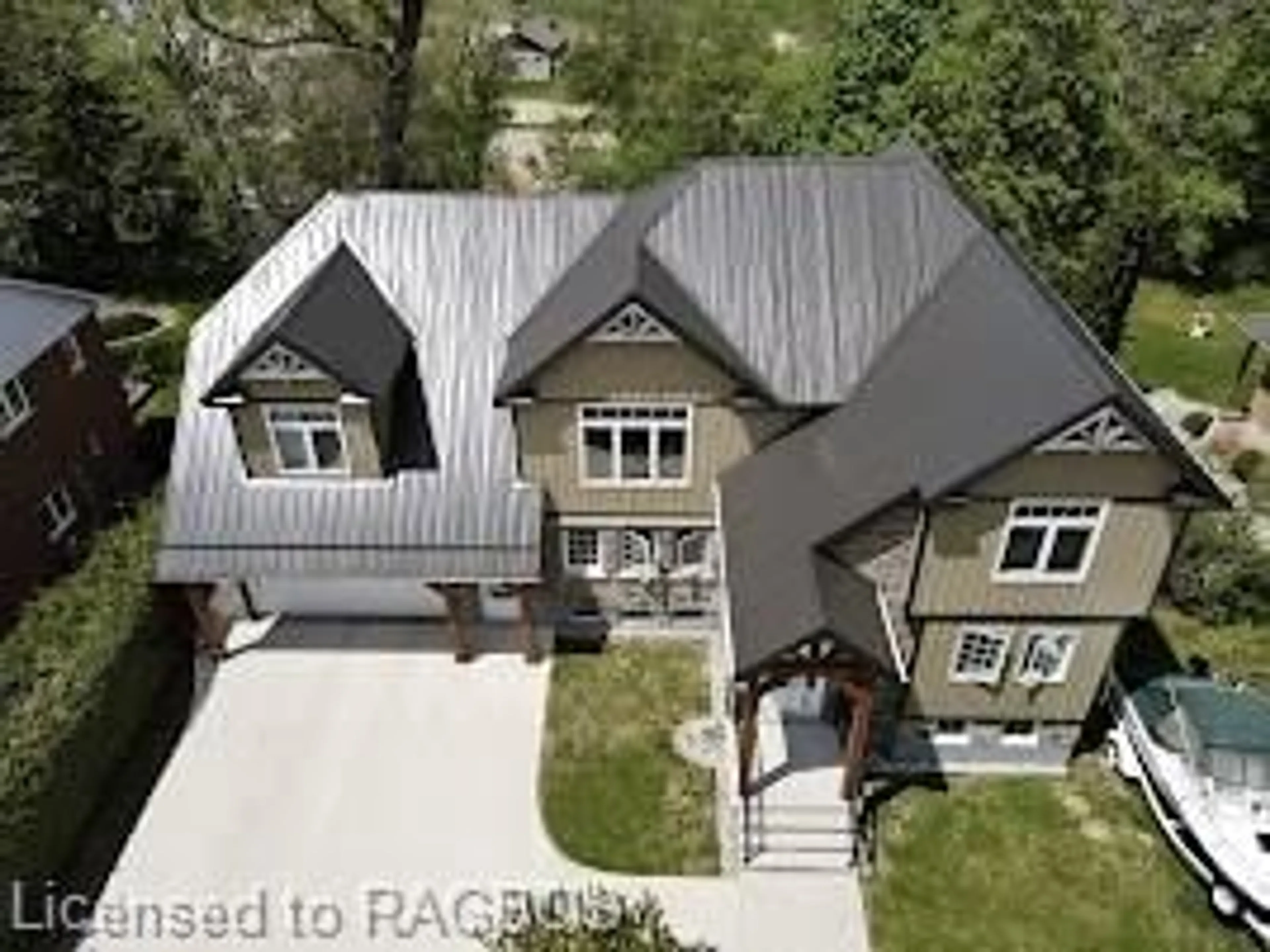 Frontside or backside of a home, cottage for 1012 West St, Kincardine Ontario N2Z 1C8