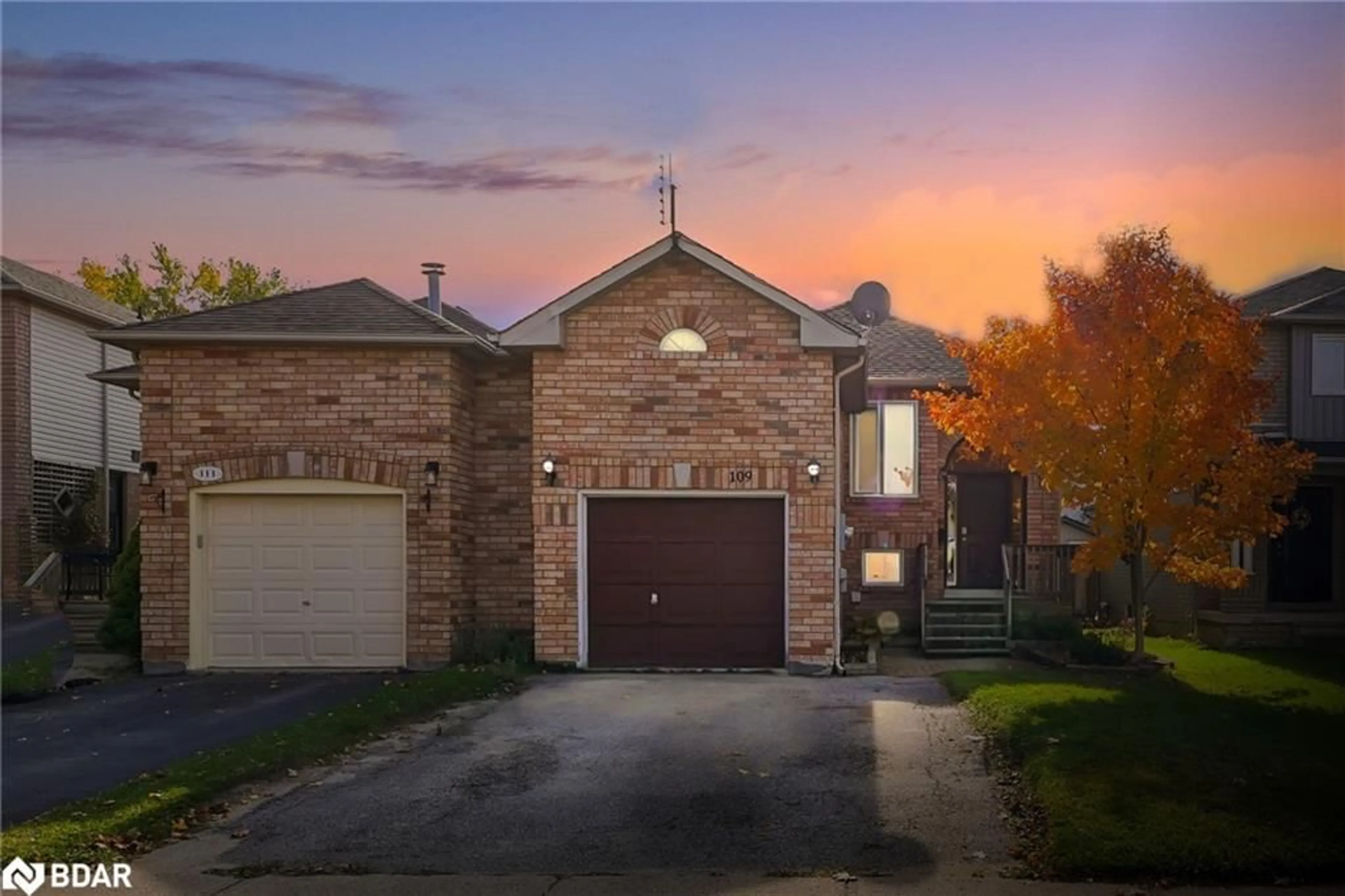A pic from exterior of the house or condo, cottage for 109 Athabaska Rd, Barrie Ontario L4N 8E6